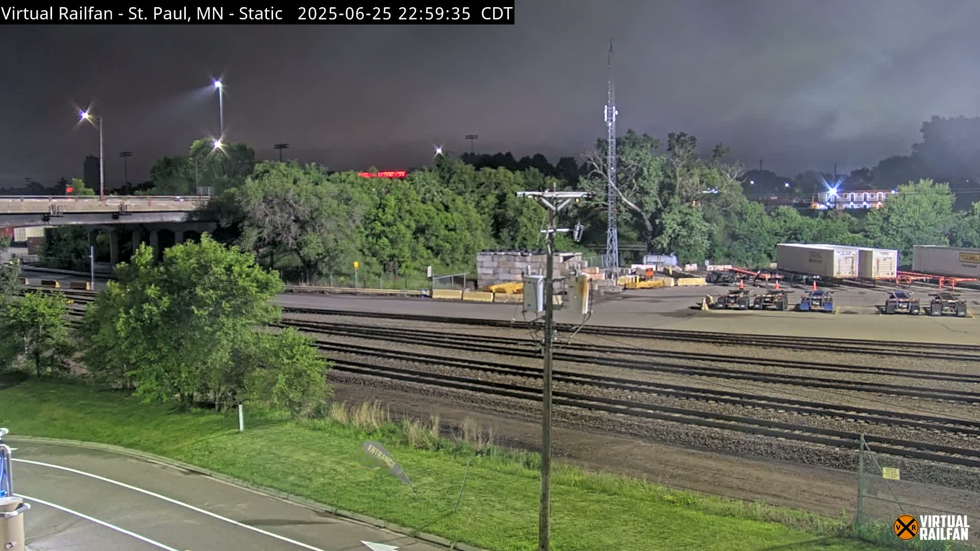 Saint Paul Railroad Crossing Live Cam - Saint Paul, Ramsey, Minnesota, USA