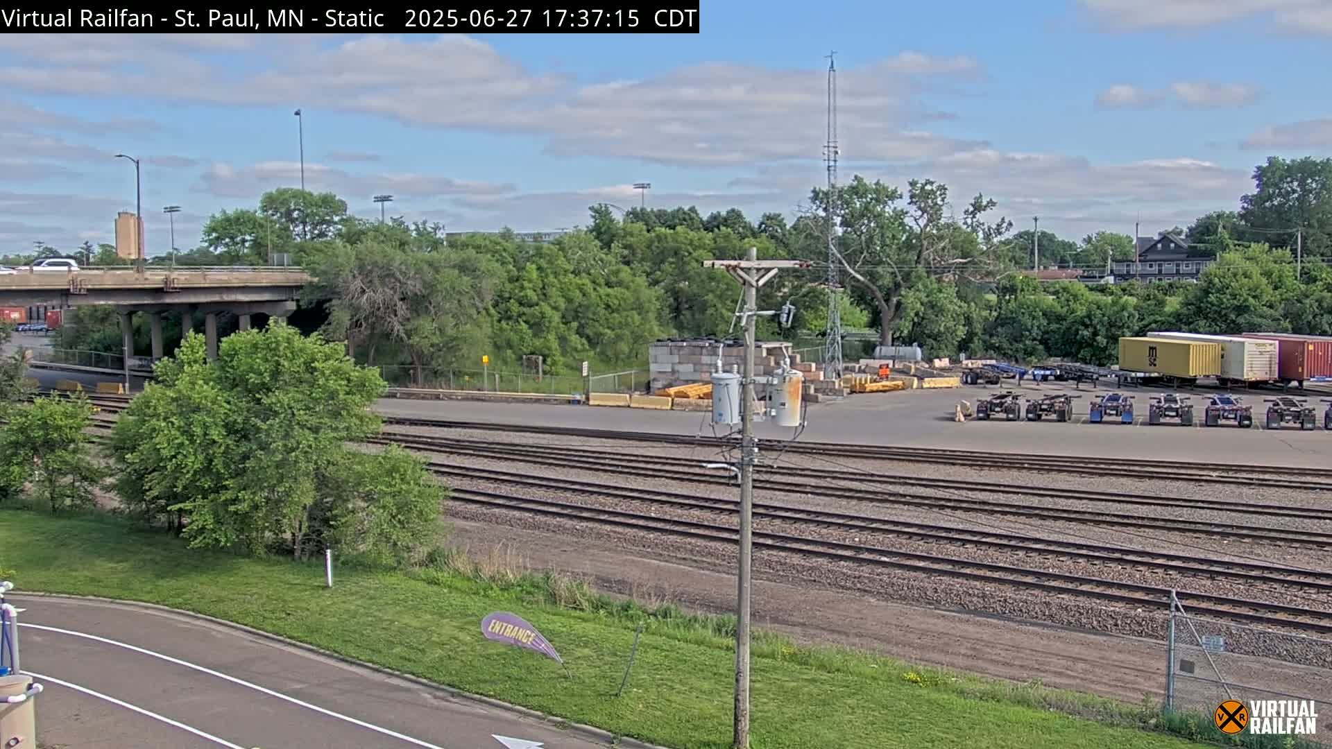 Saint Paul Railroad Crossing Live Cam - Saint Paul, Ramsey, Minnesota, USA