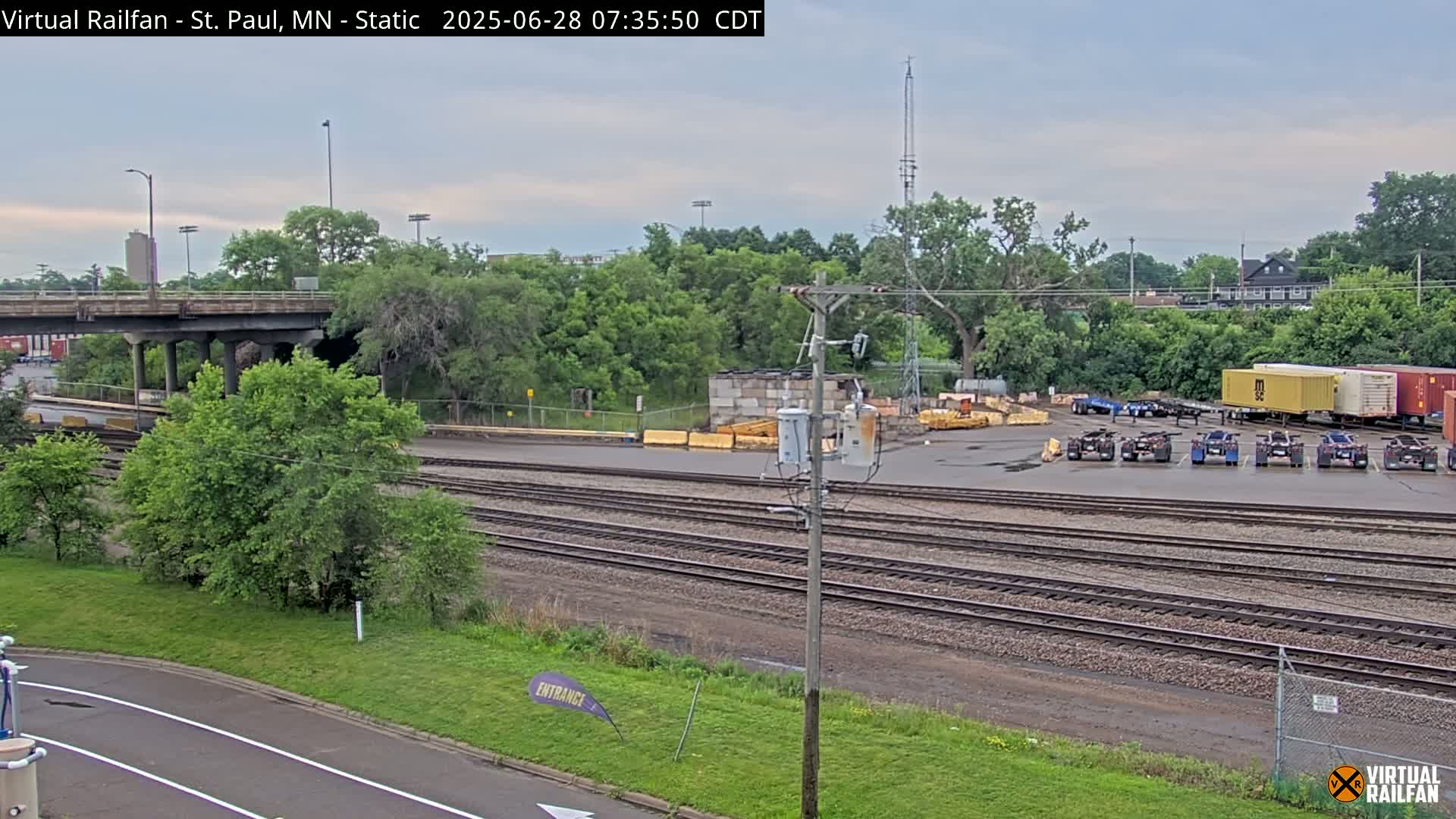 Saint Paul Railroad Crossing Live Cam - Saint Paul, Ramsey, Minnesota, USA