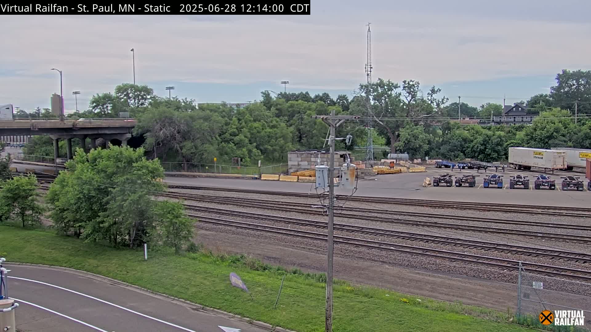 Saint Paul Railroad Crossing Live Cam - Saint Paul, Ramsey, Minnesota, USA