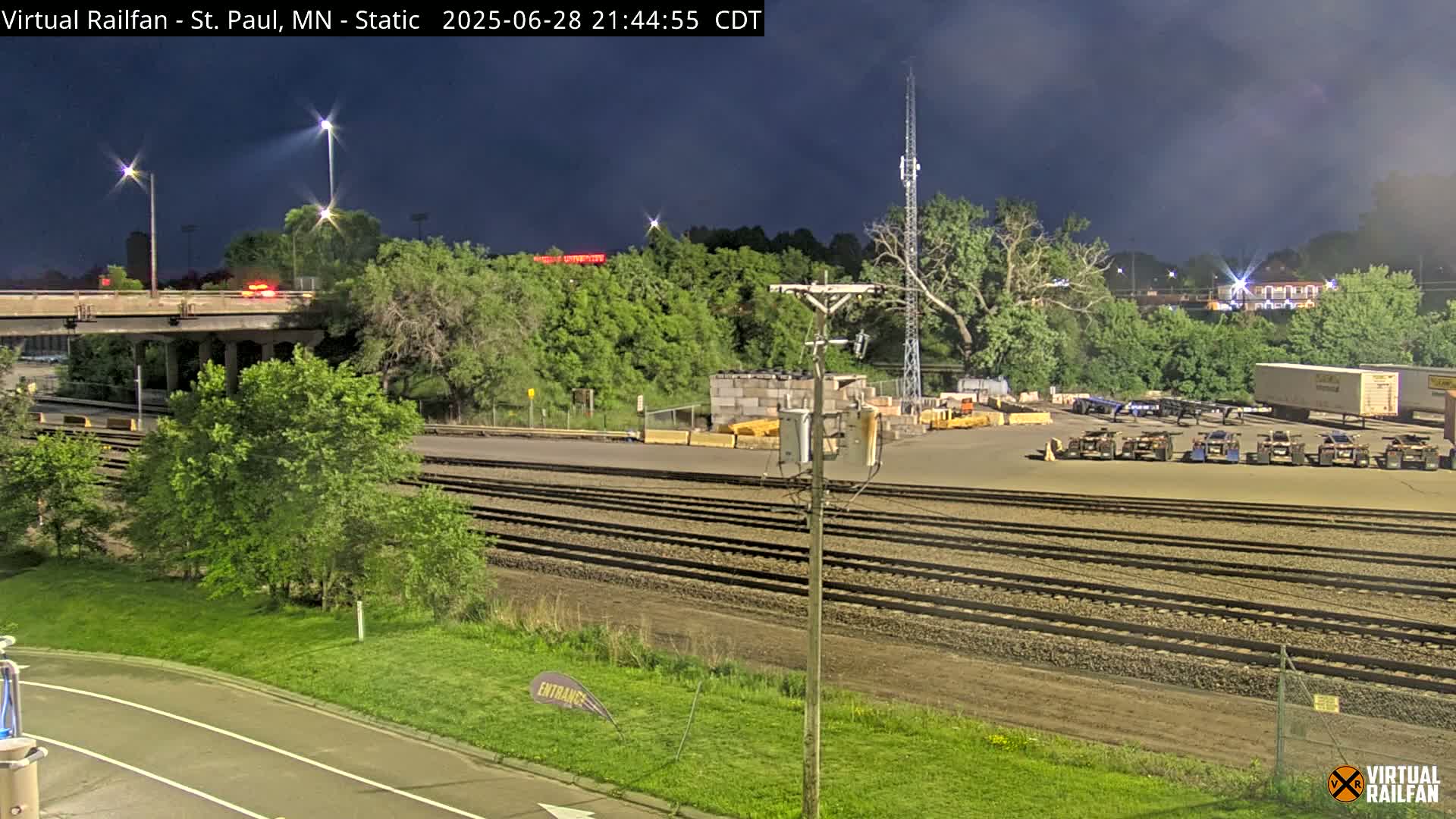Saint Paul Railroad Crossing Live Cam - Saint Paul, Ramsey, Minnesota, USA