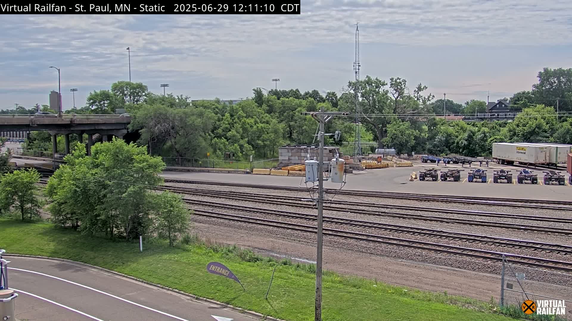 Saint Paul Railroad Crossing Live Cam - Saint Paul, Ramsey, Minnesota, USA