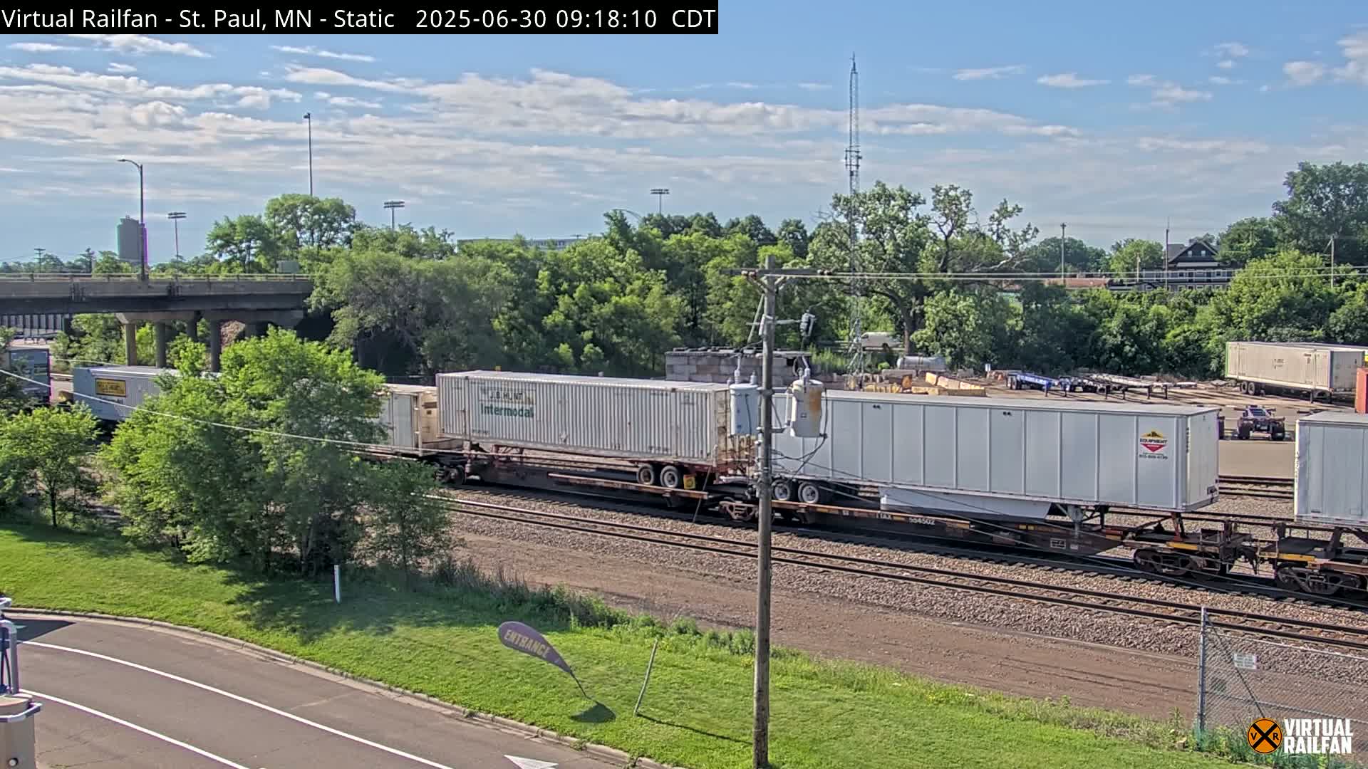 Saint Paul Railroad Crossing Live Cam - Saint Paul, Ramsey, Minnesota, USA
