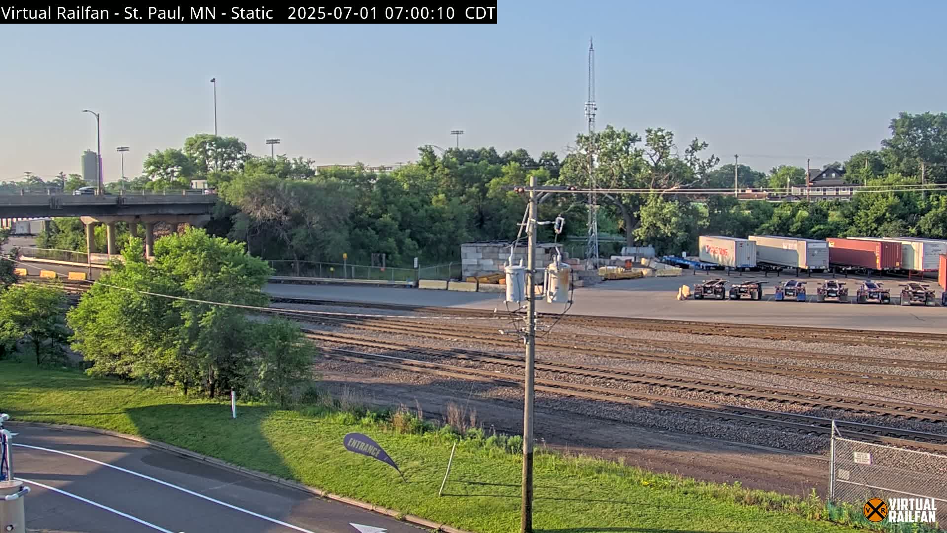 Saint Paul Railroad Crossing Live Cam - Saint Paul, Ramsey, Minnesota, USA