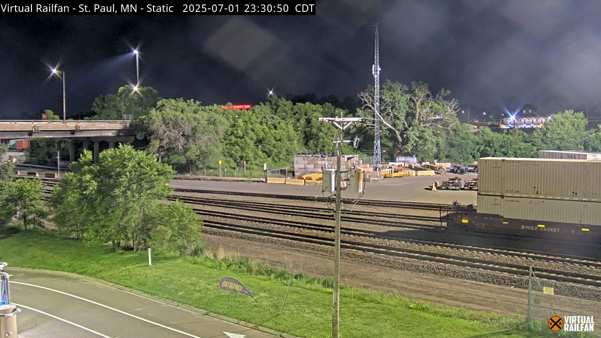Saint Paul Railroad Crossing Live Cam - Saint Paul, Ramsey, Minnesota, USA