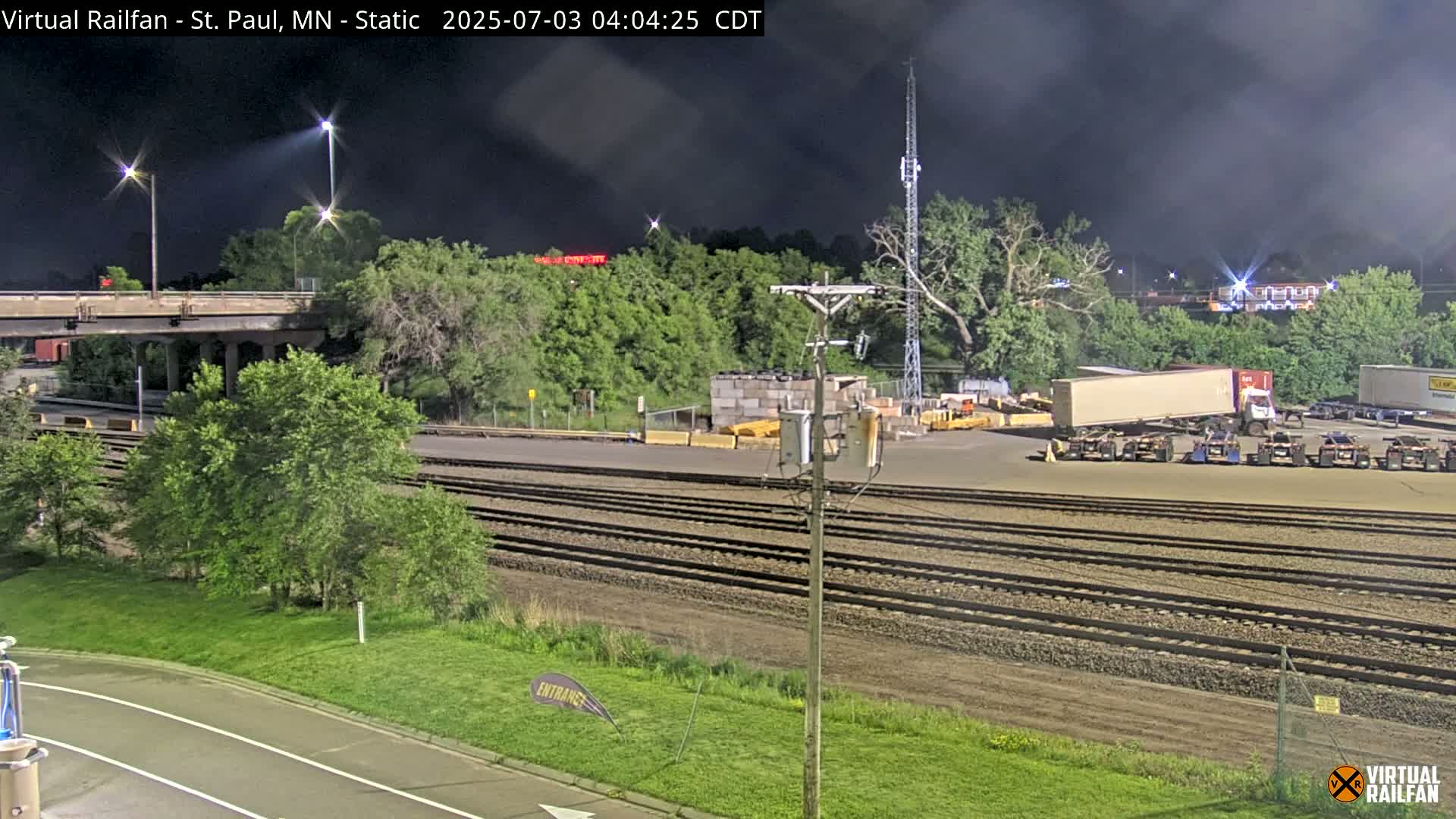 Saint Paul Railroad Crossing Live Cam - Saint Paul, Ramsey, Minnesota, USA