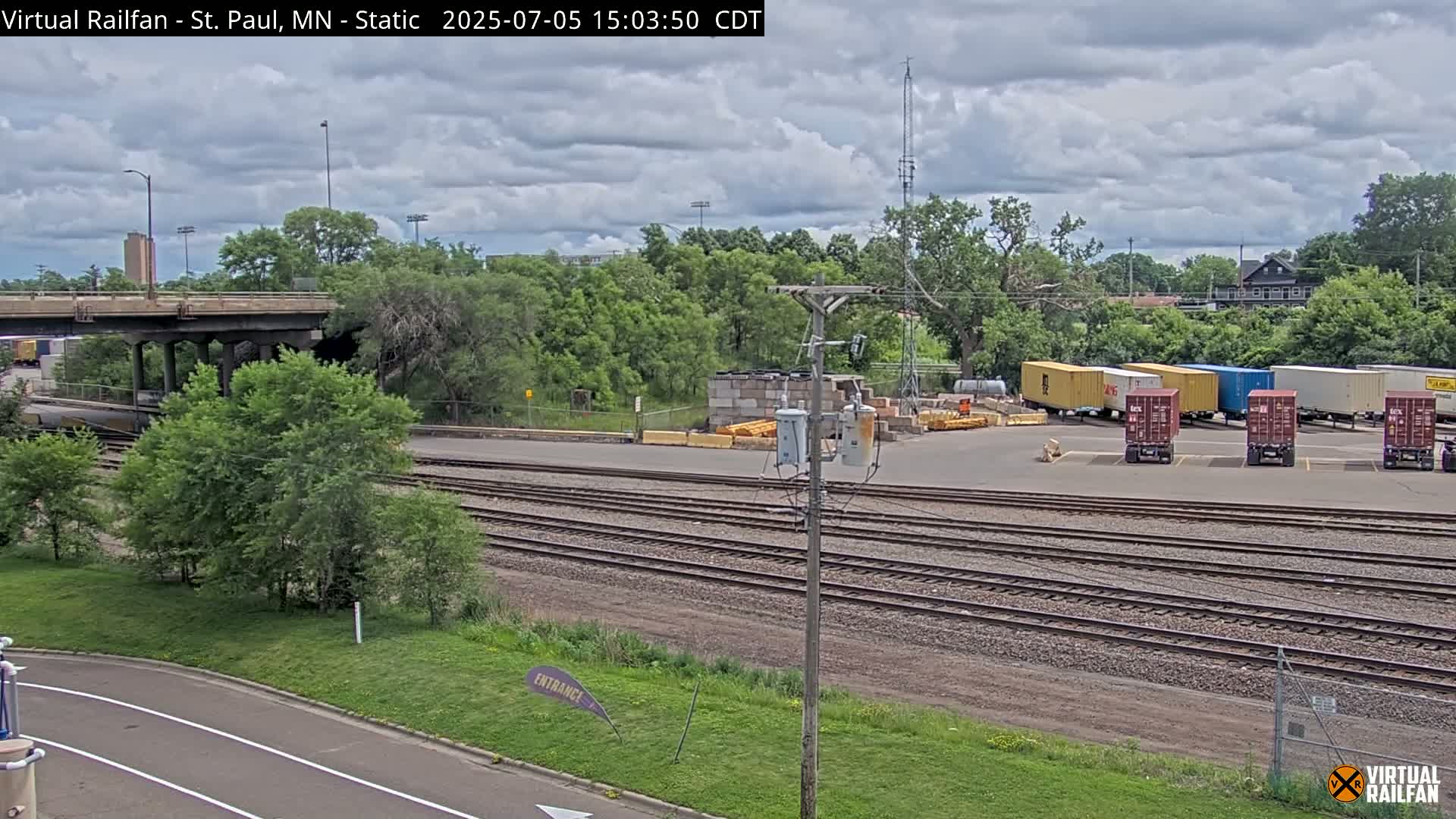 Saint Paul Railroad Crossing Live Cam - Saint Paul, Ramsey, Minnesota, USA