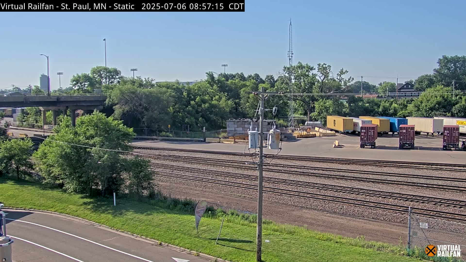 Saint Paul Railroad Crossing Live Cam - Saint Paul, Ramsey, Minnesota, USA