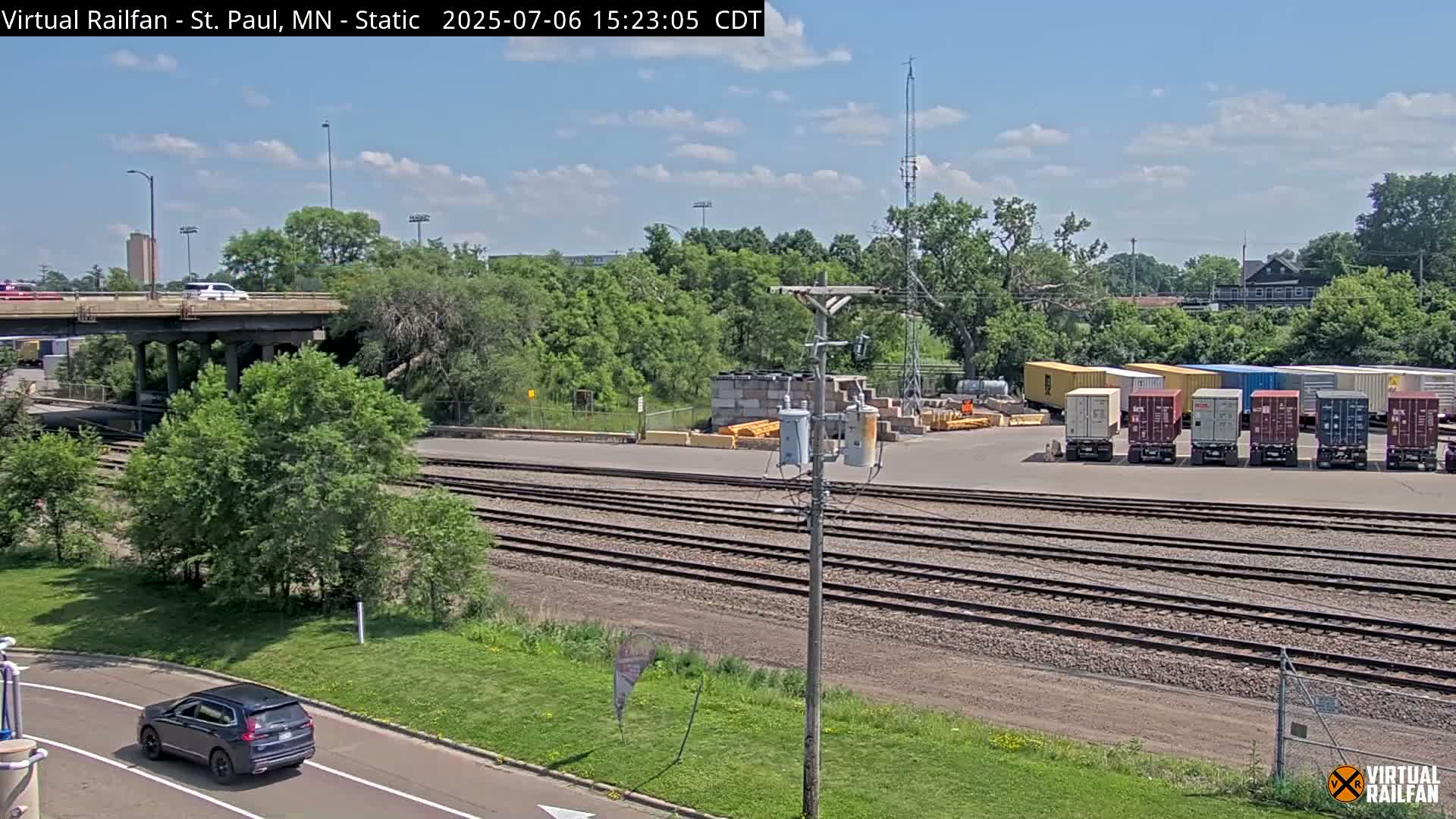 Saint Paul Railroad Crossing Live Cam - Saint Paul, Ramsey, Minnesota, USA