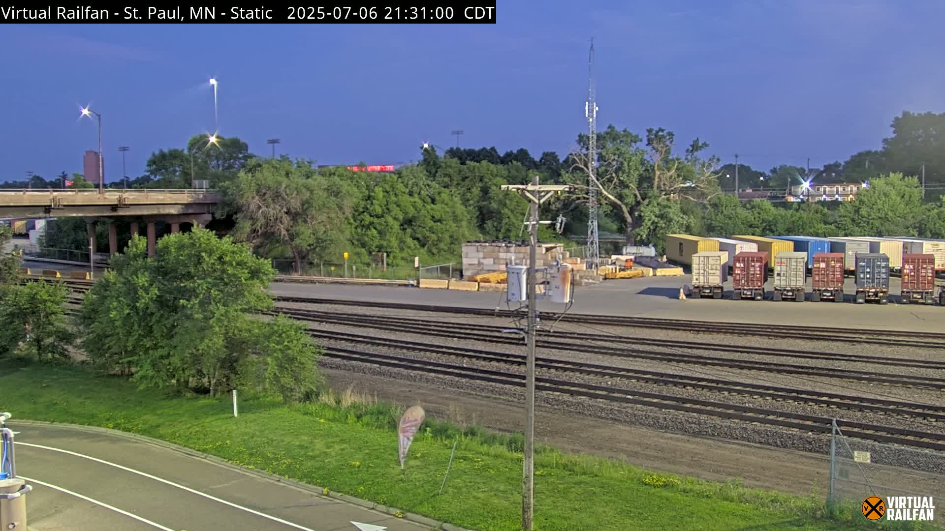 Saint Paul Railroad Crossing Live Cam - Saint Paul, Ramsey, Minnesota, USA