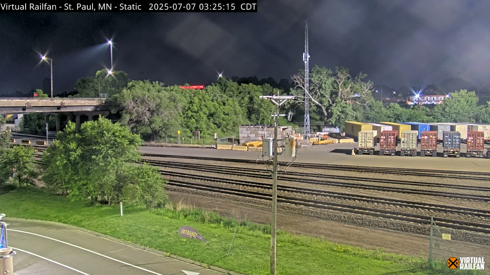 Saint Paul Railroad Crossing Live Cam - Saint Paul, Ramsey, Minnesota, USA