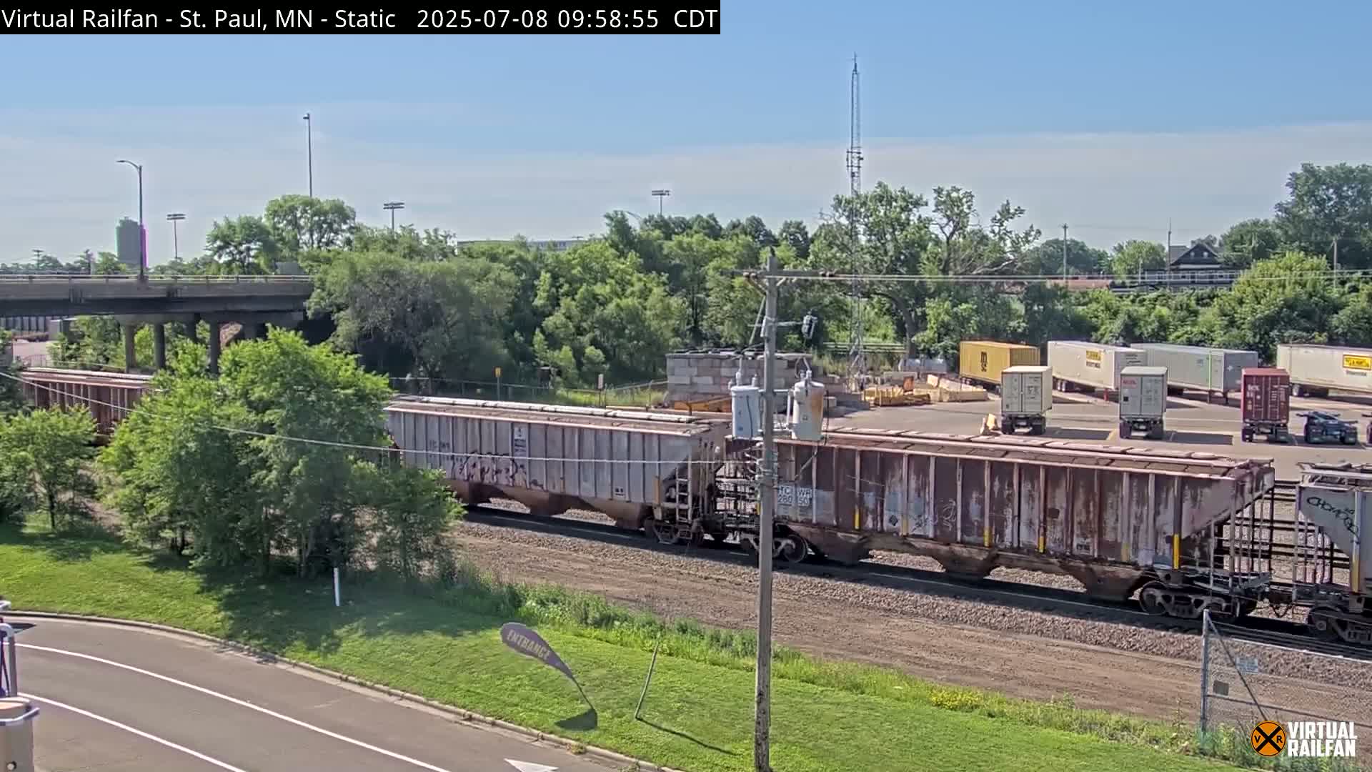 Saint Paul Railroad Crossing Live Cam - Saint Paul, Ramsey, Minnesota, USA