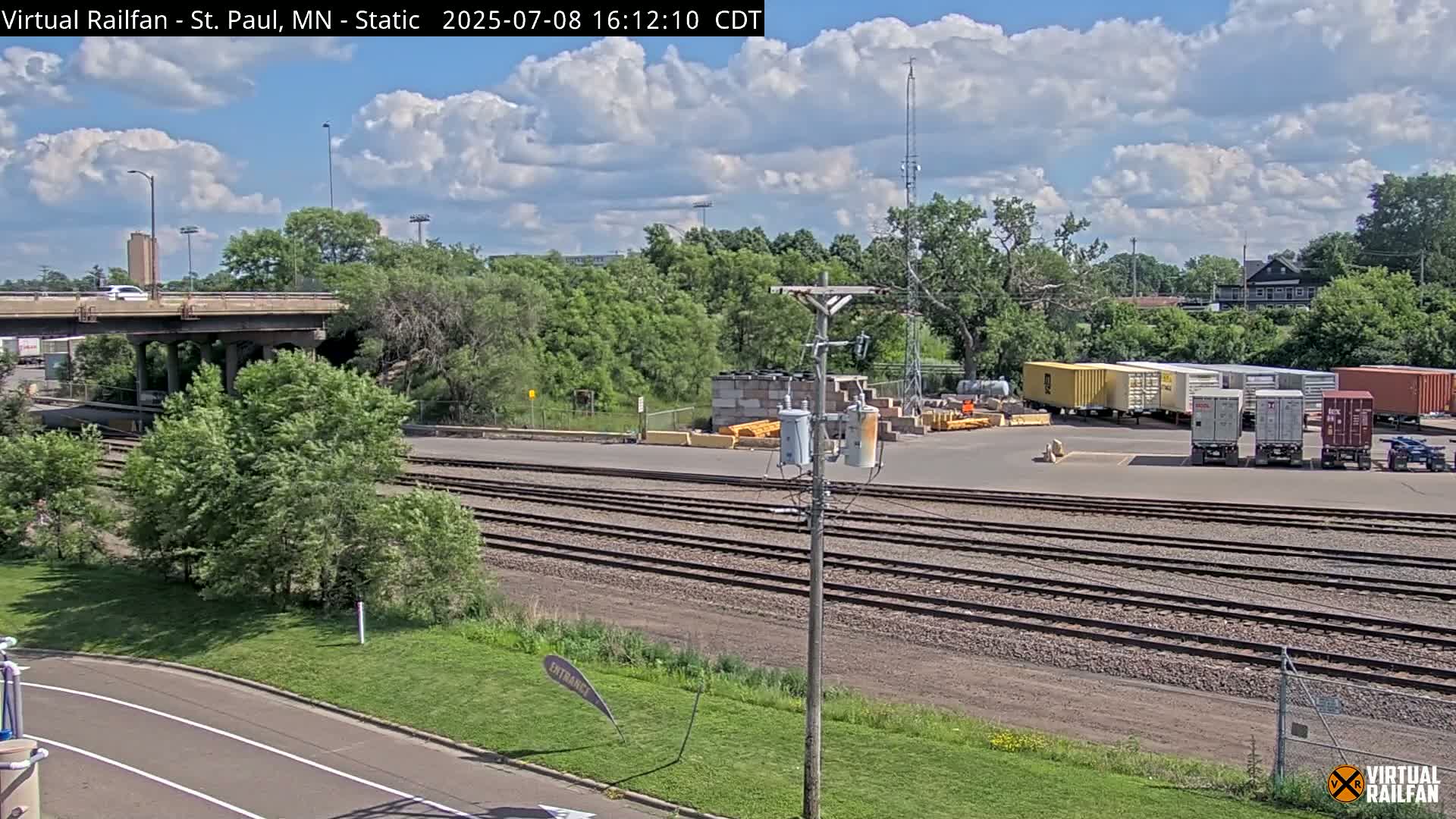 Saint Paul Railroad Crossing Live Cam - Saint Paul, Ramsey, Minnesota, USA