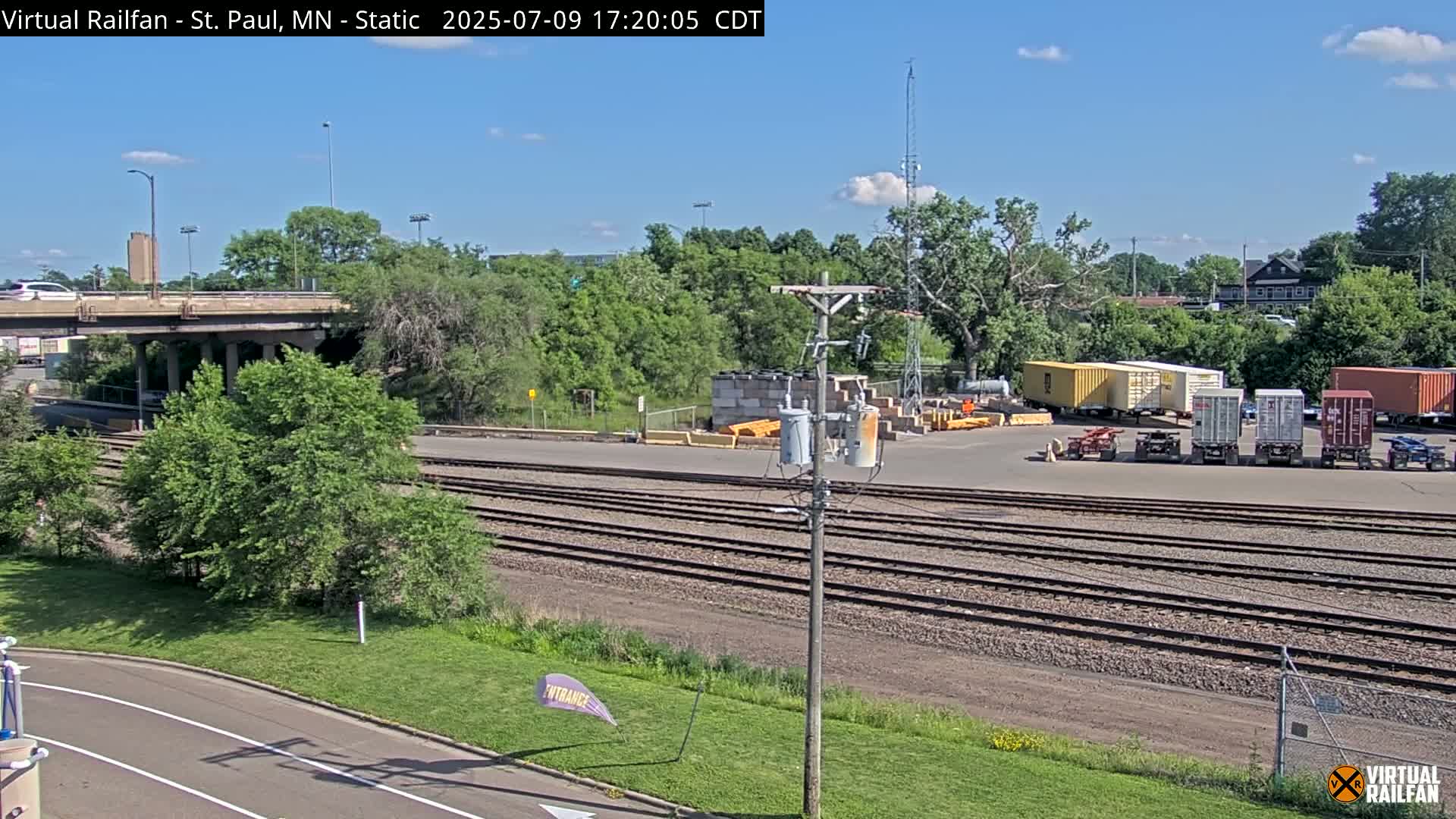Saint Paul Railroad Crossing Live Cam - Saint Paul, Ramsey, Minnesota, USA