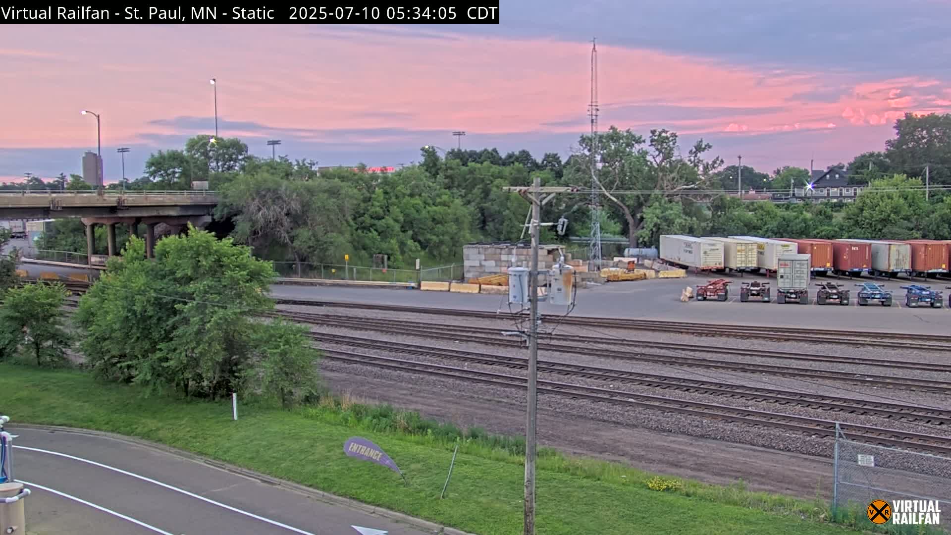Saint Paul Railroad Crossing Live Cam - Saint Paul, Ramsey, Minnesota, USA