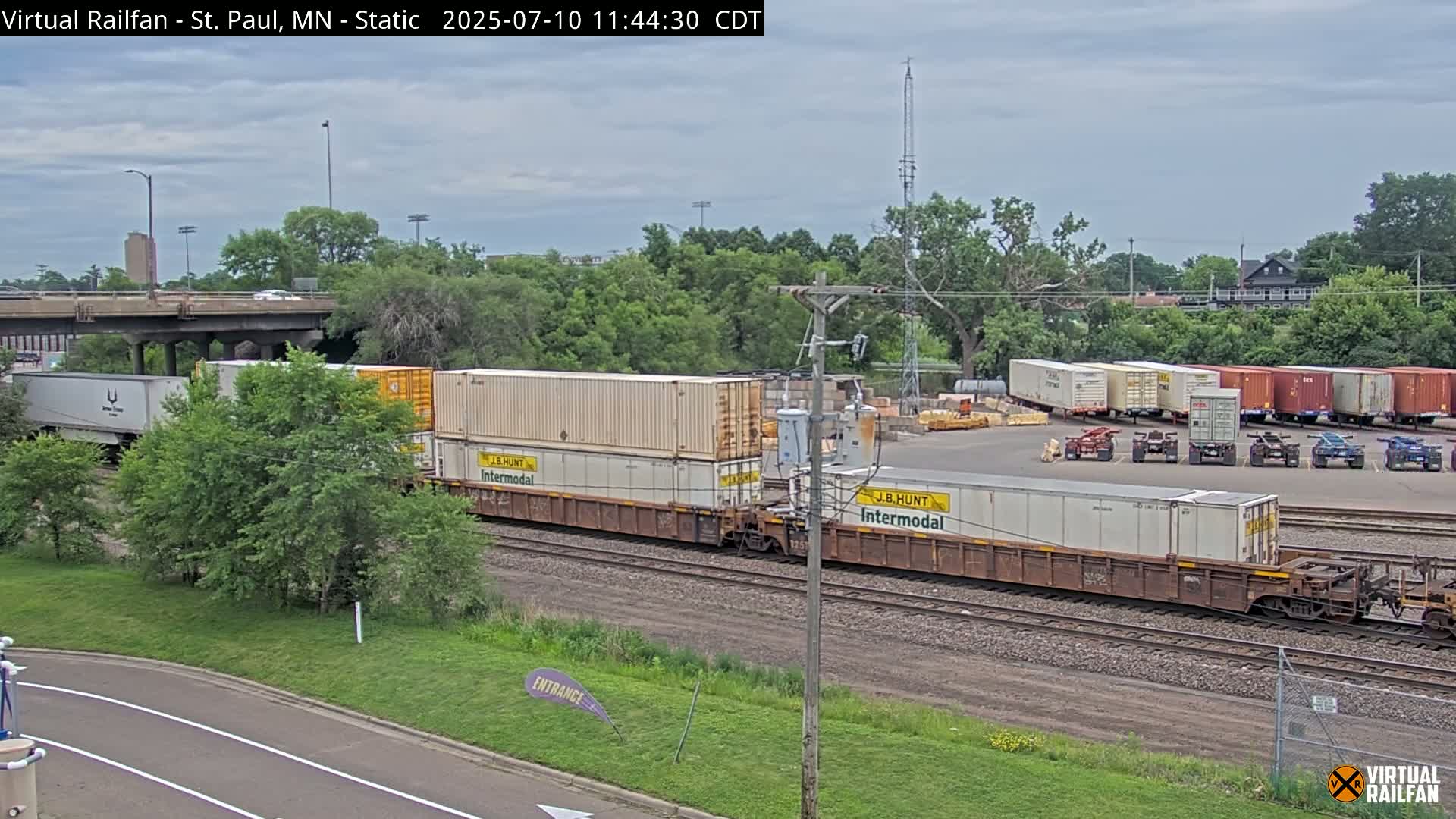 Saint Paul Railroad Crossing Live Cam - Saint Paul, Ramsey, Minnesota, USA