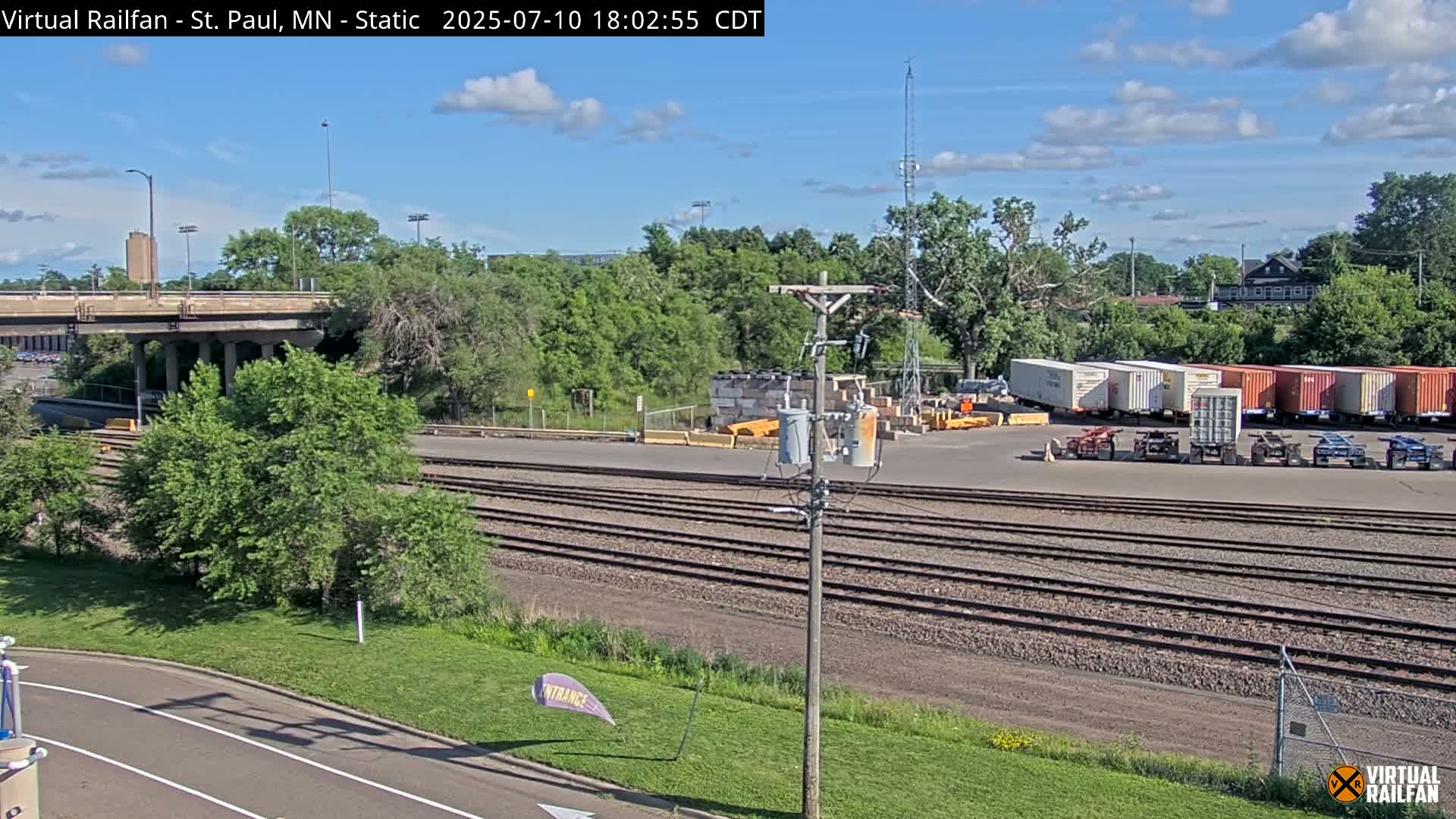 Saint Paul Railroad Crossing Live Cam - Saint Paul, Ramsey, Minnesota, USA
