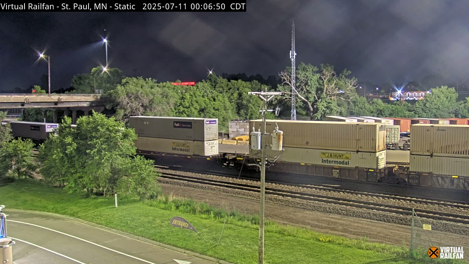 Saint Paul Railroad Crossing Live Cam - Saint Paul, Ramsey, Minnesota, USA