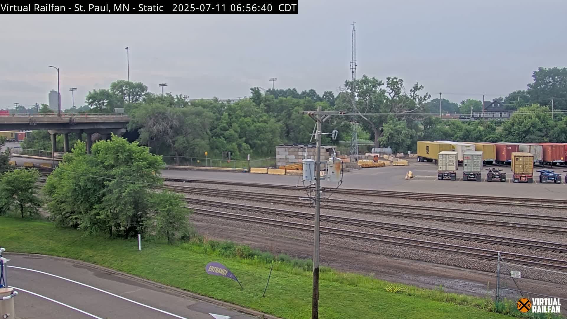 Saint Paul Railroad Crossing Live Cam - Saint Paul, Ramsey, Minnesota, USA