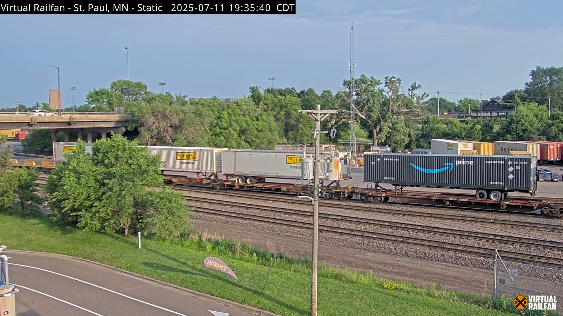Saint Paul Railroad Crossing Live Cam - Saint Paul, Ramsey, Minnesota, USA