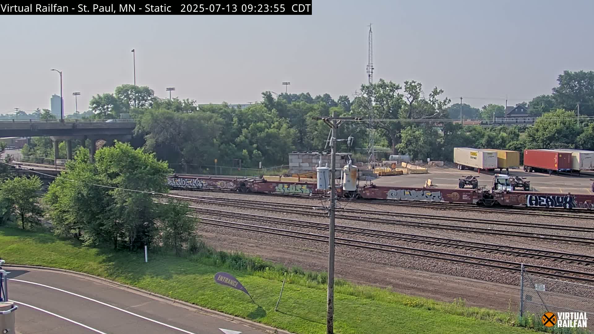 Saint Paul Railroad Crossing Live Cam - Saint Paul, Ramsey, Minnesota, USA