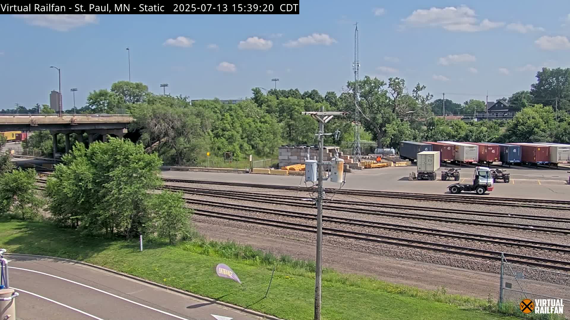 Saint Paul Railroad Crossing Live Cam - Saint Paul, Ramsey, Minnesota, USA