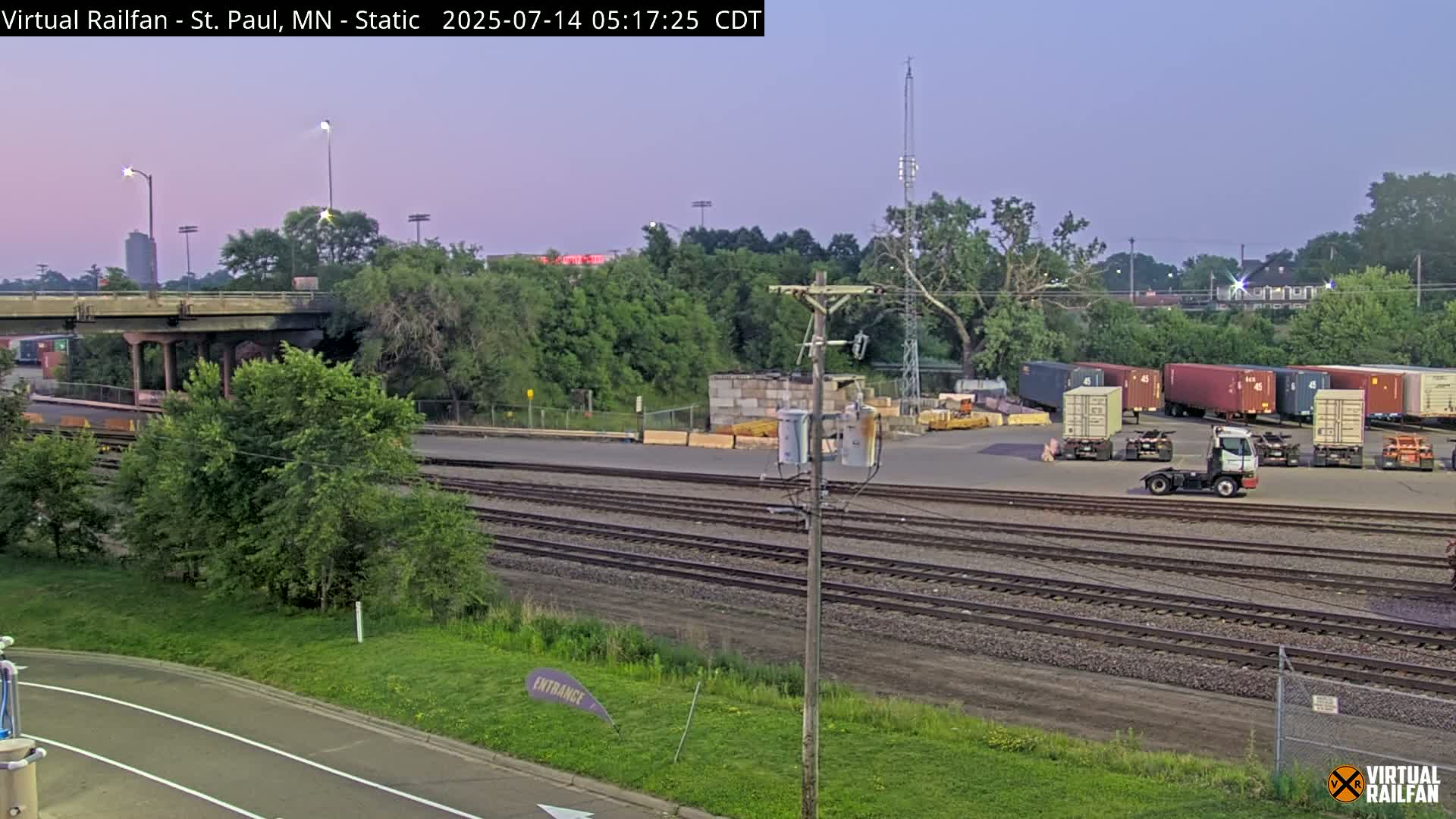 Saint Paul Railroad Crossing Live Cam - Saint Paul, Ramsey, Minnesota, USA
