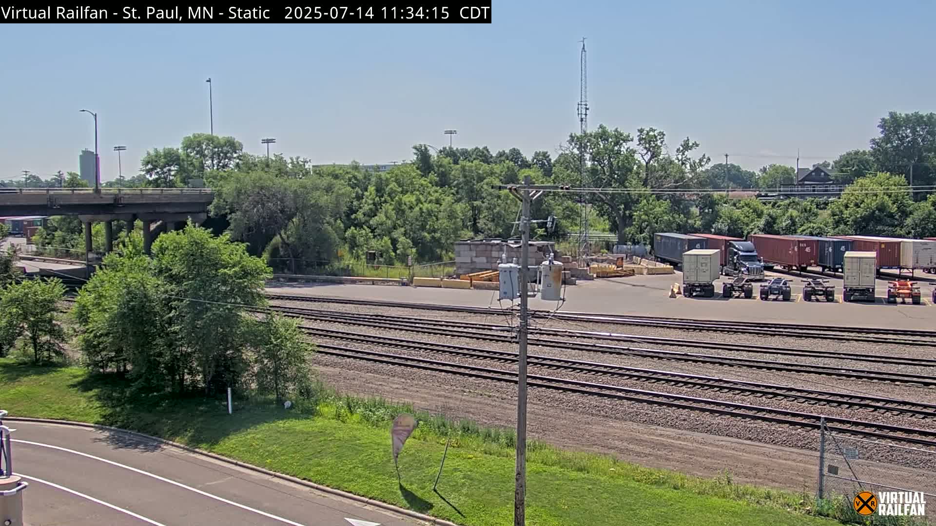 Saint Paul Railroad Crossing Live Cam - Saint Paul, Ramsey, Minnesota, USA