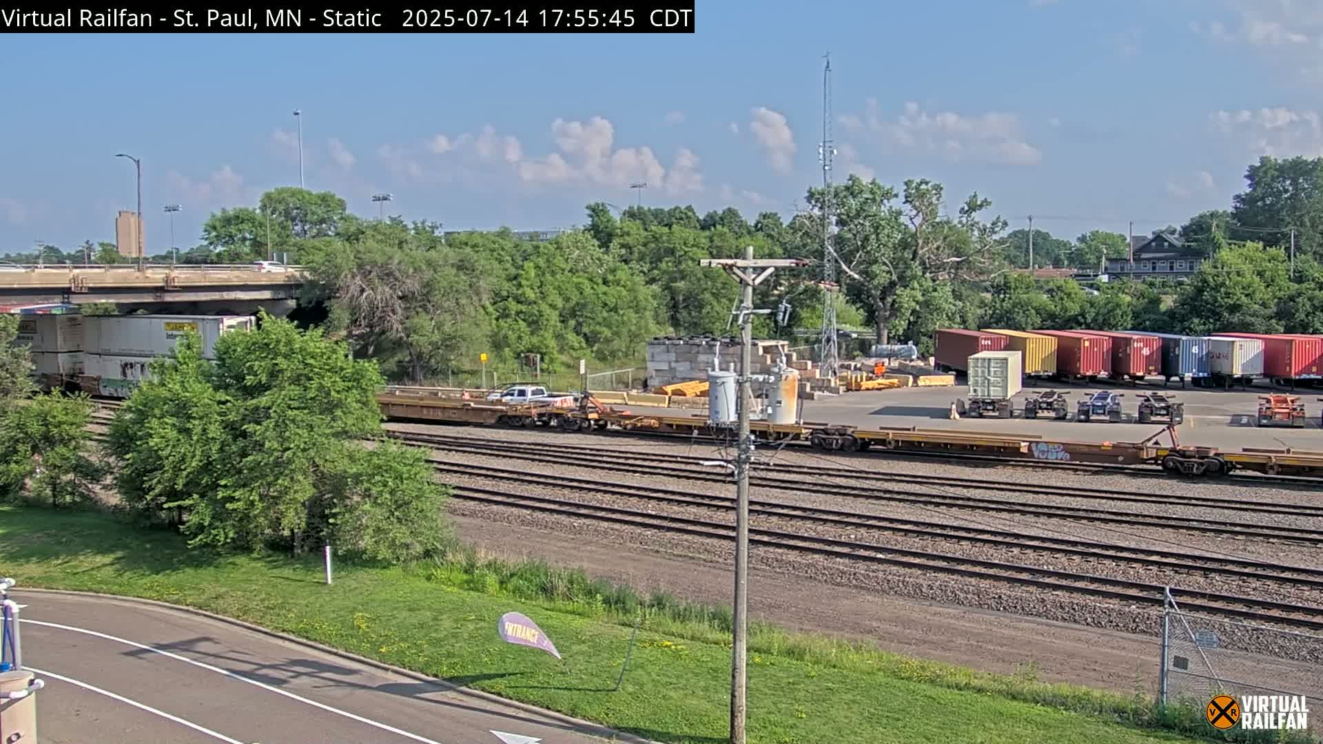 Saint Paul Railroad Crossing Live Cam - Saint Paul, Ramsey, Minnesota, USA