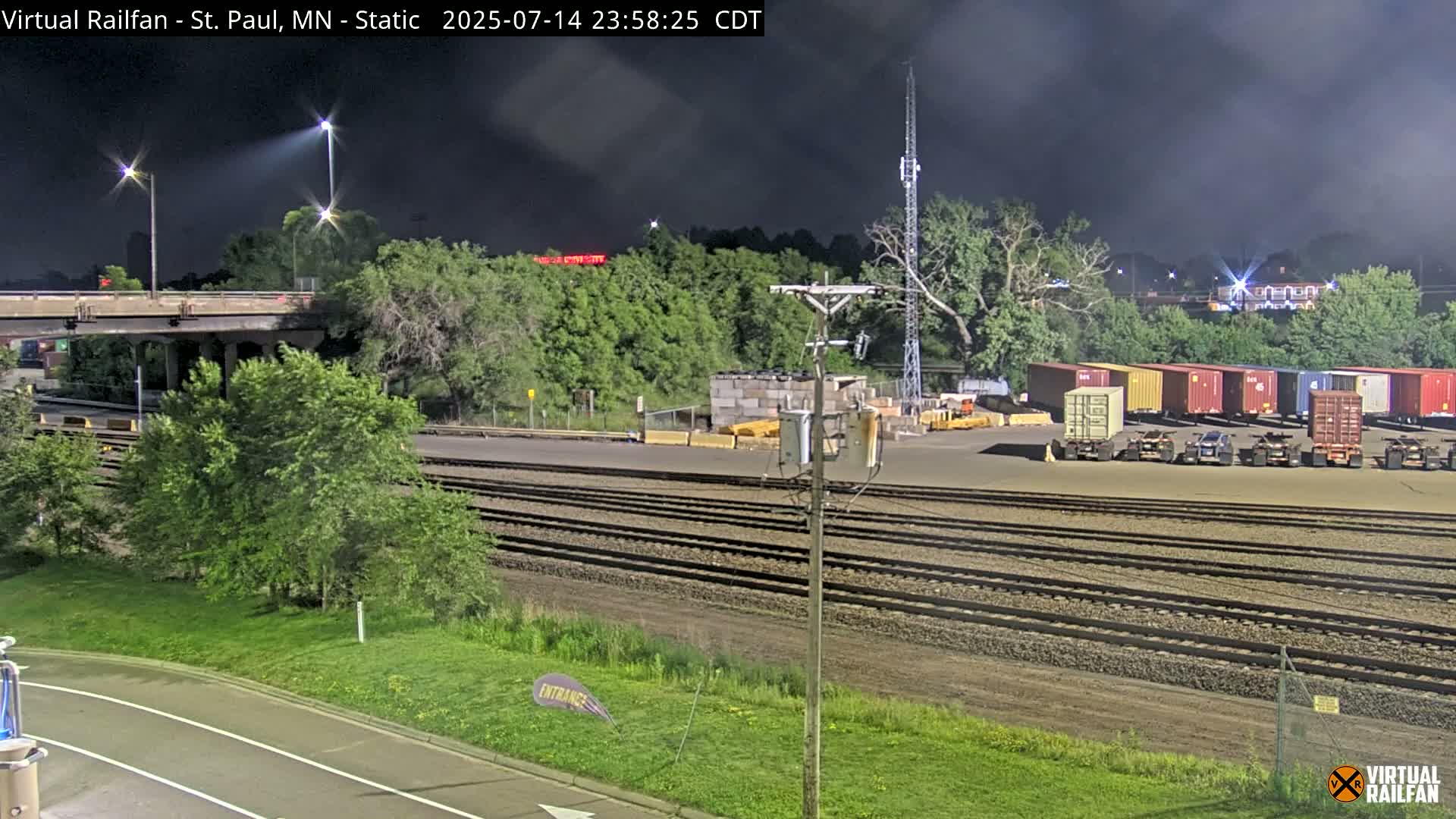 Saint Paul Railroad Crossing Live Cam - Saint Paul, Ramsey, Minnesota, USA