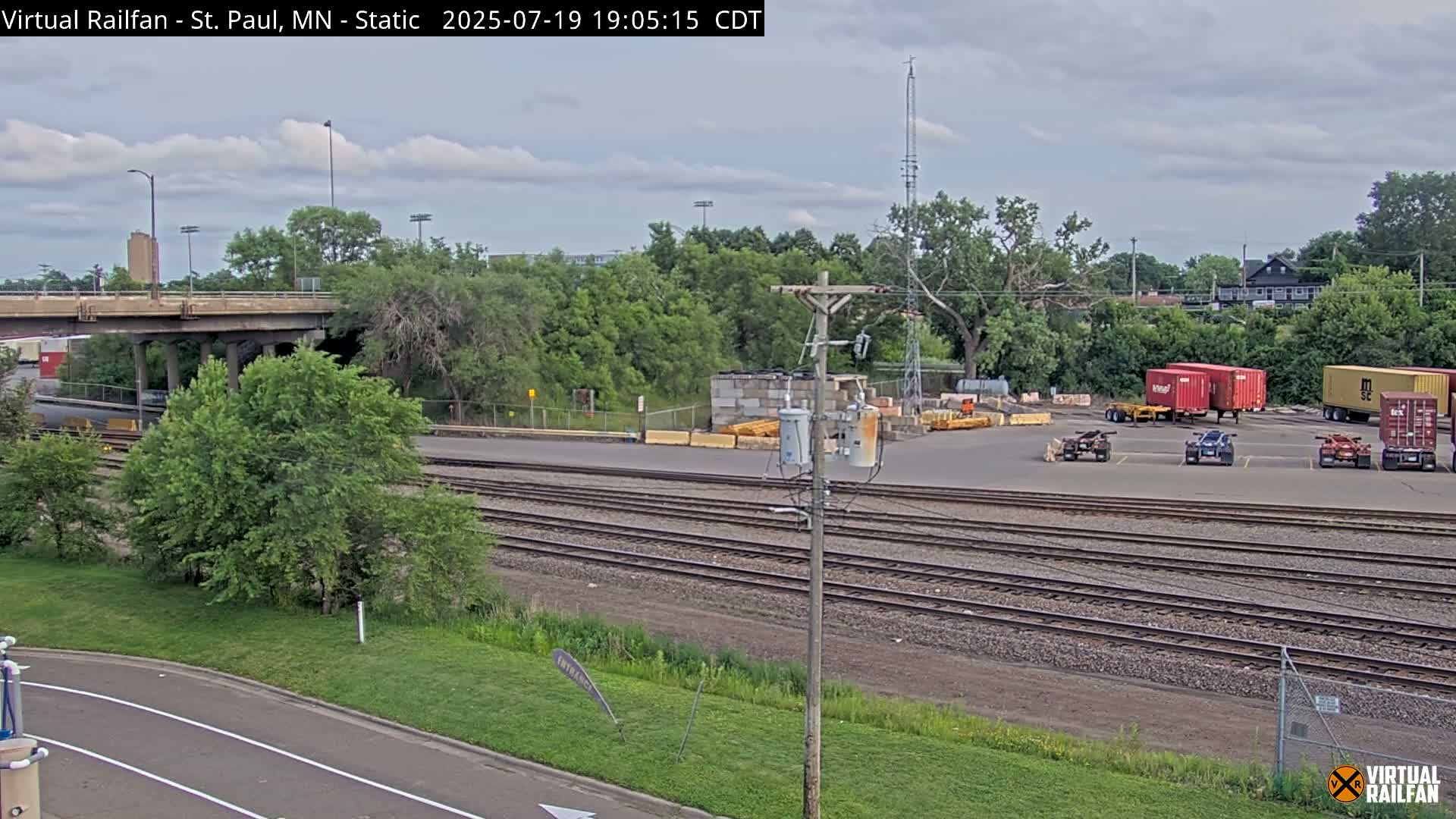 Saint Paul Railroad Crossing Live Cam - Saint Paul, Ramsey, Minnesota, USA