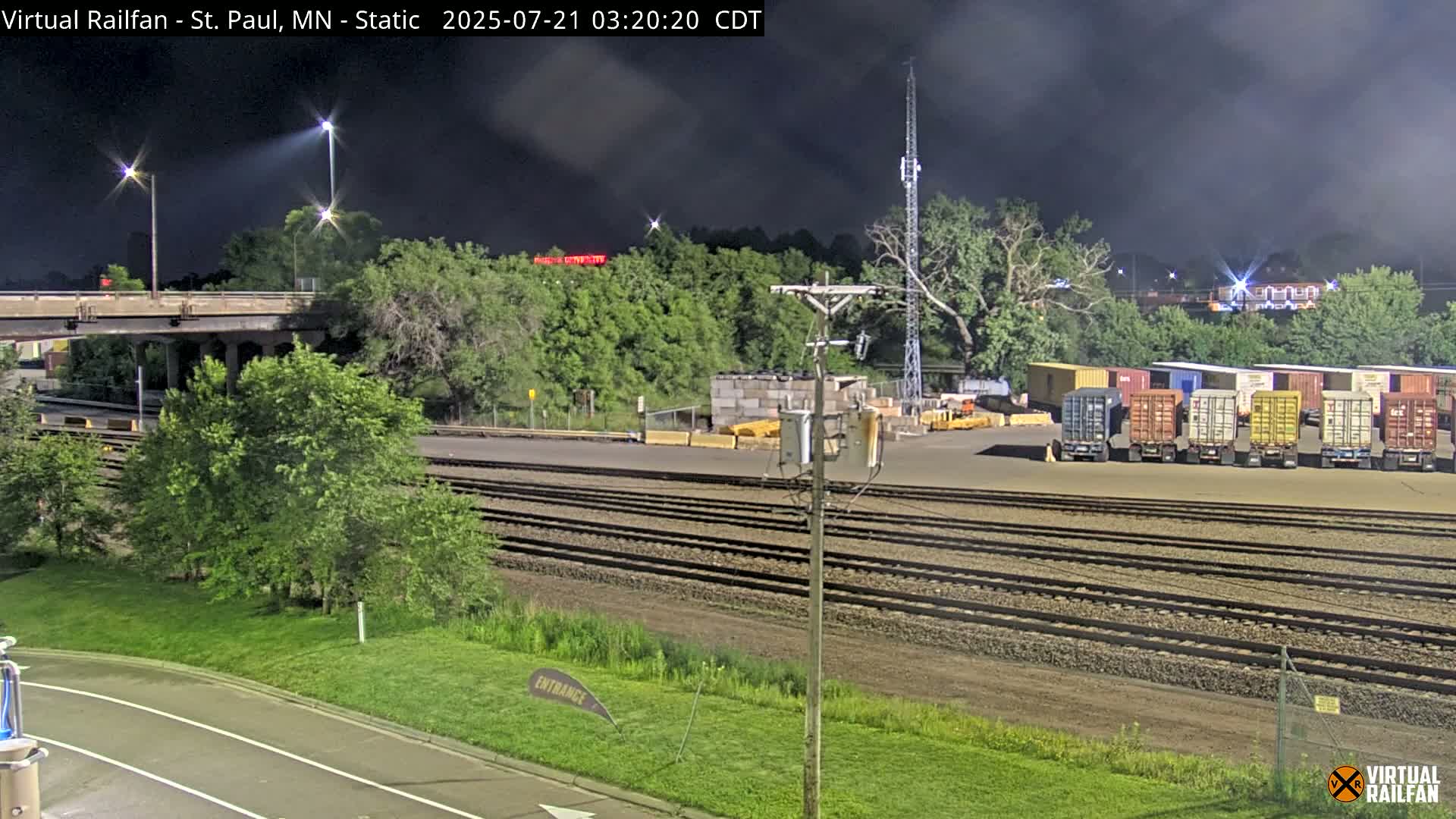 Saint Paul Railroad Crossing Live Cam - Saint Paul, Ramsey, Minnesota, USA
