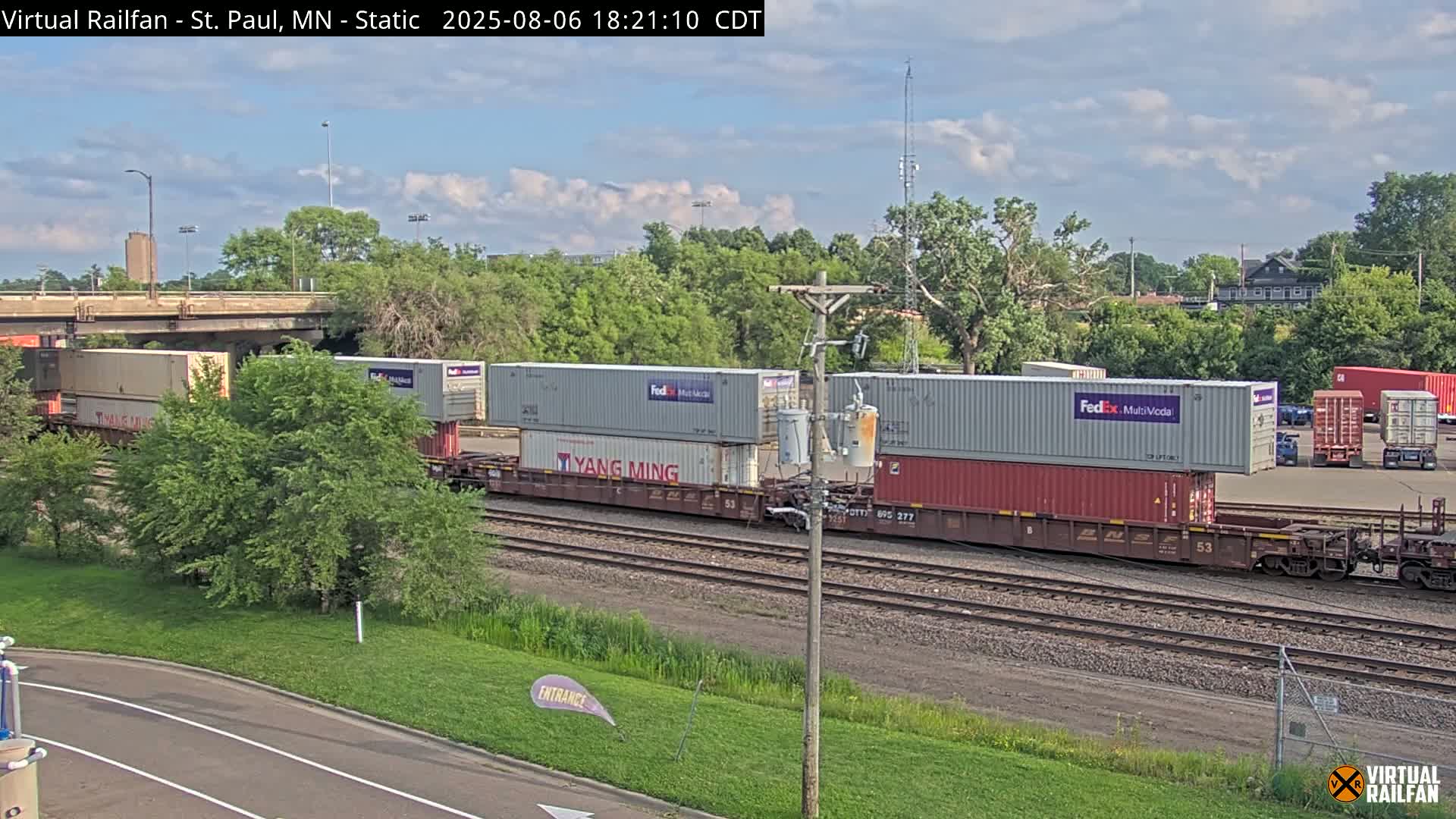 Saint Paul Railroad Crossing Live Cam - Saint Paul, Ramsey, Minnesota, USA