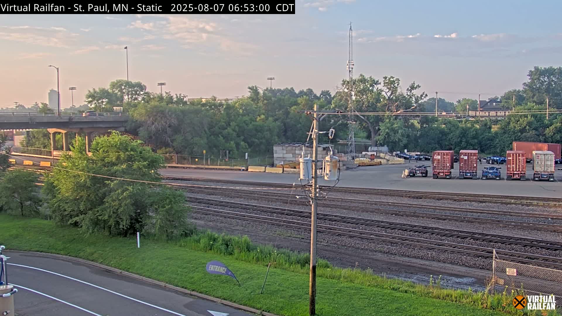 Saint Paul Railroad Crossing Live Cam - Saint Paul, Ramsey, Minnesota, USA