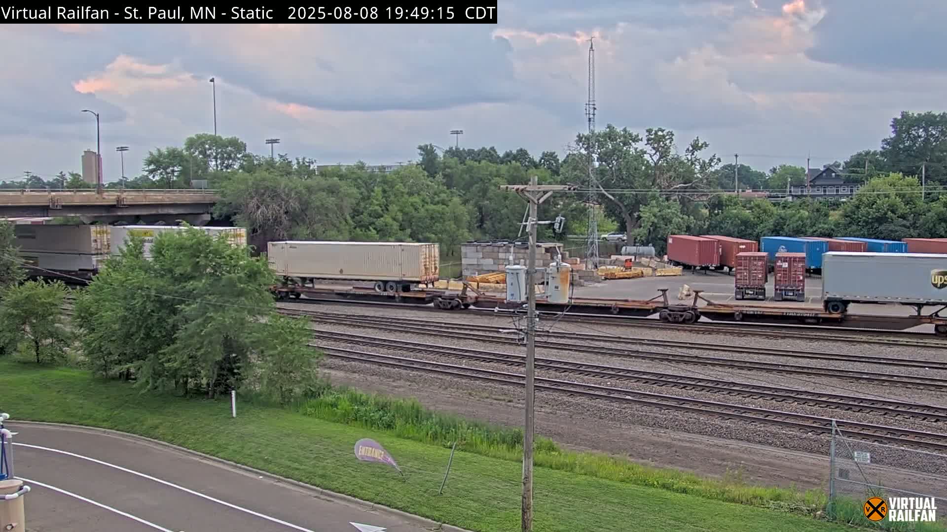 Saint Paul Railroad Crossing Live Cam - Saint Paul, Ramsey, Minnesota, USA