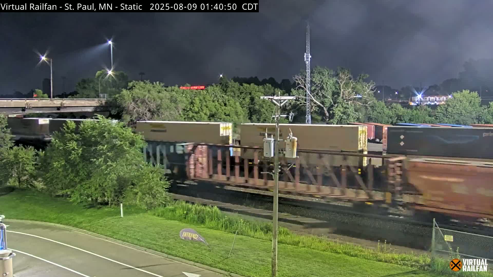 Saint Paul Railroad Crossing Live Cam - Saint Paul, Ramsey, Minnesota, USA