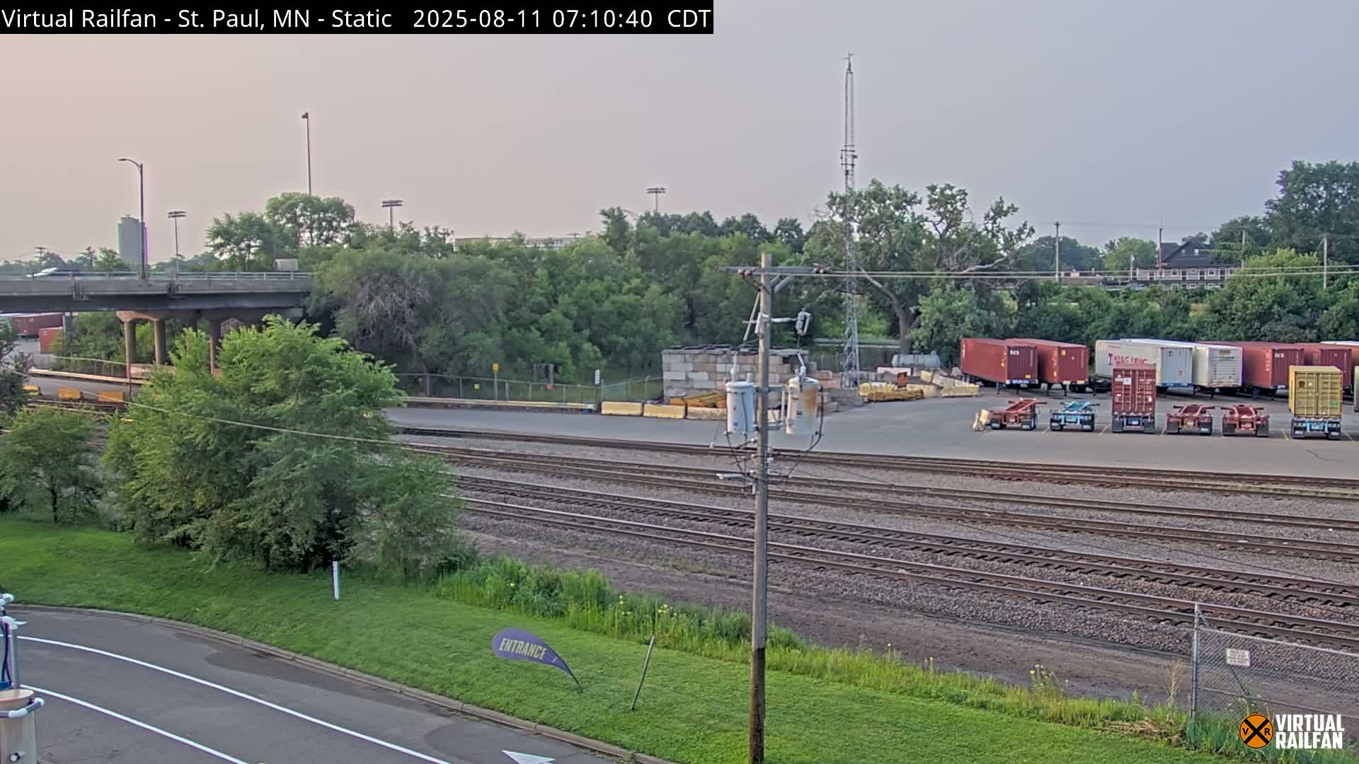 Saint Paul Railroad Crossing Live Cam - Saint Paul, Ramsey, Minnesota, USA