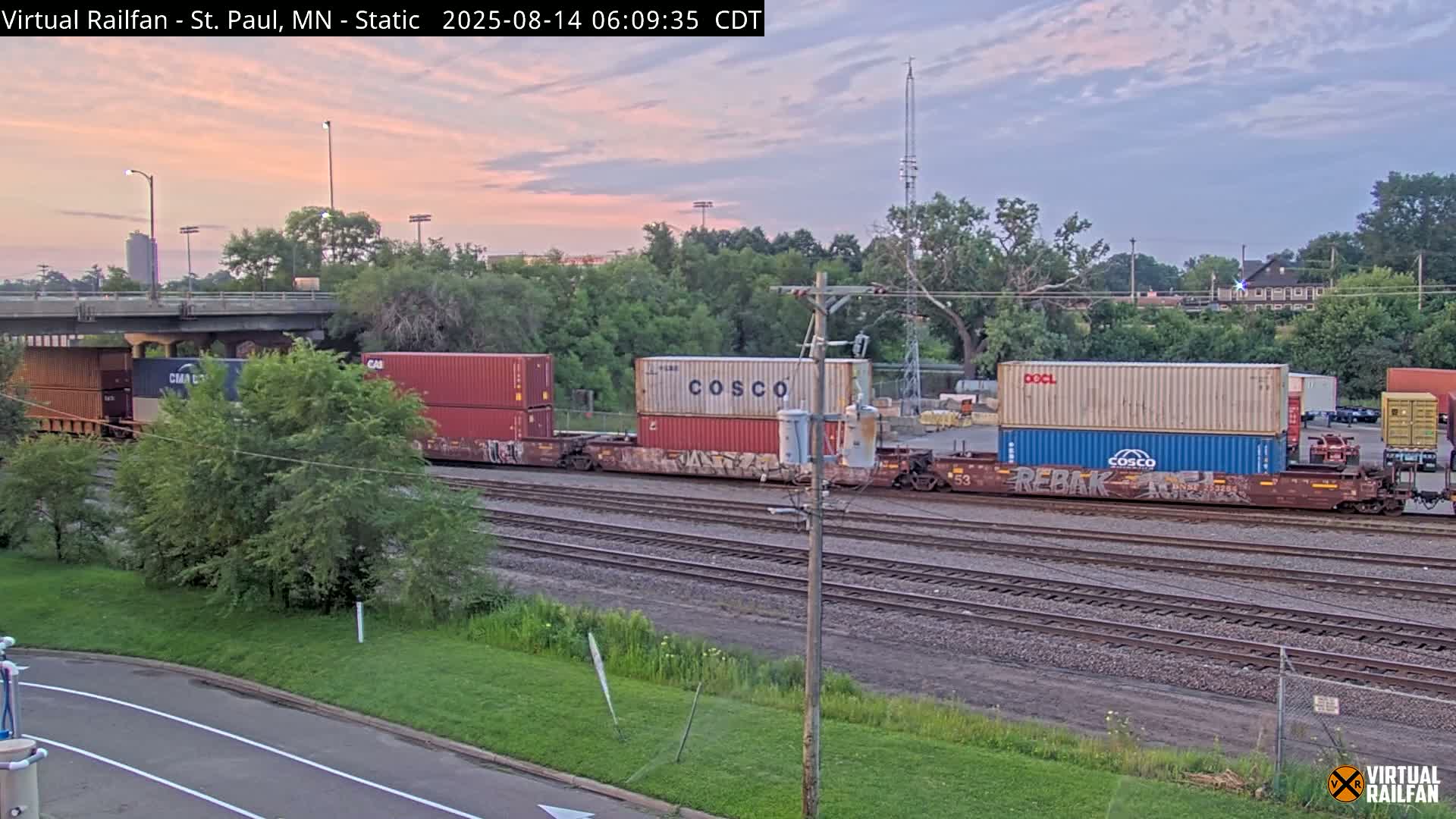 Saint Paul Railroad Crossing Live Cam - Saint Paul, Ramsey, Minnesota, USA