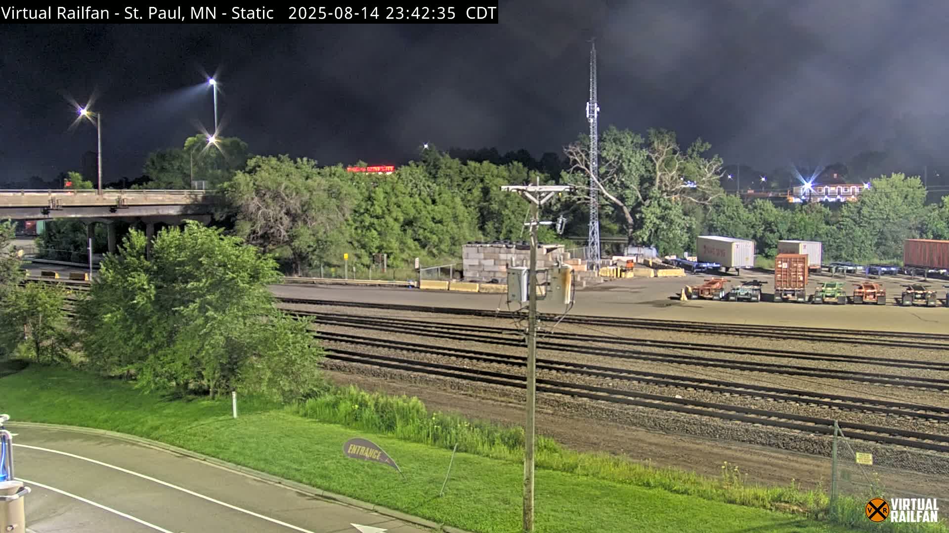 Saint Paul Railroad Crossing Live Cam - Saint Paul, Ramsey, Minnesota, USA