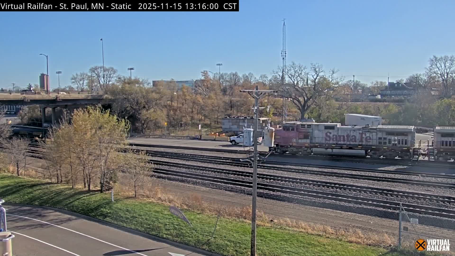 Saint Paul Railroad Crossing Live Cam - Saint Paul, Ramsey, Minnesota, USA