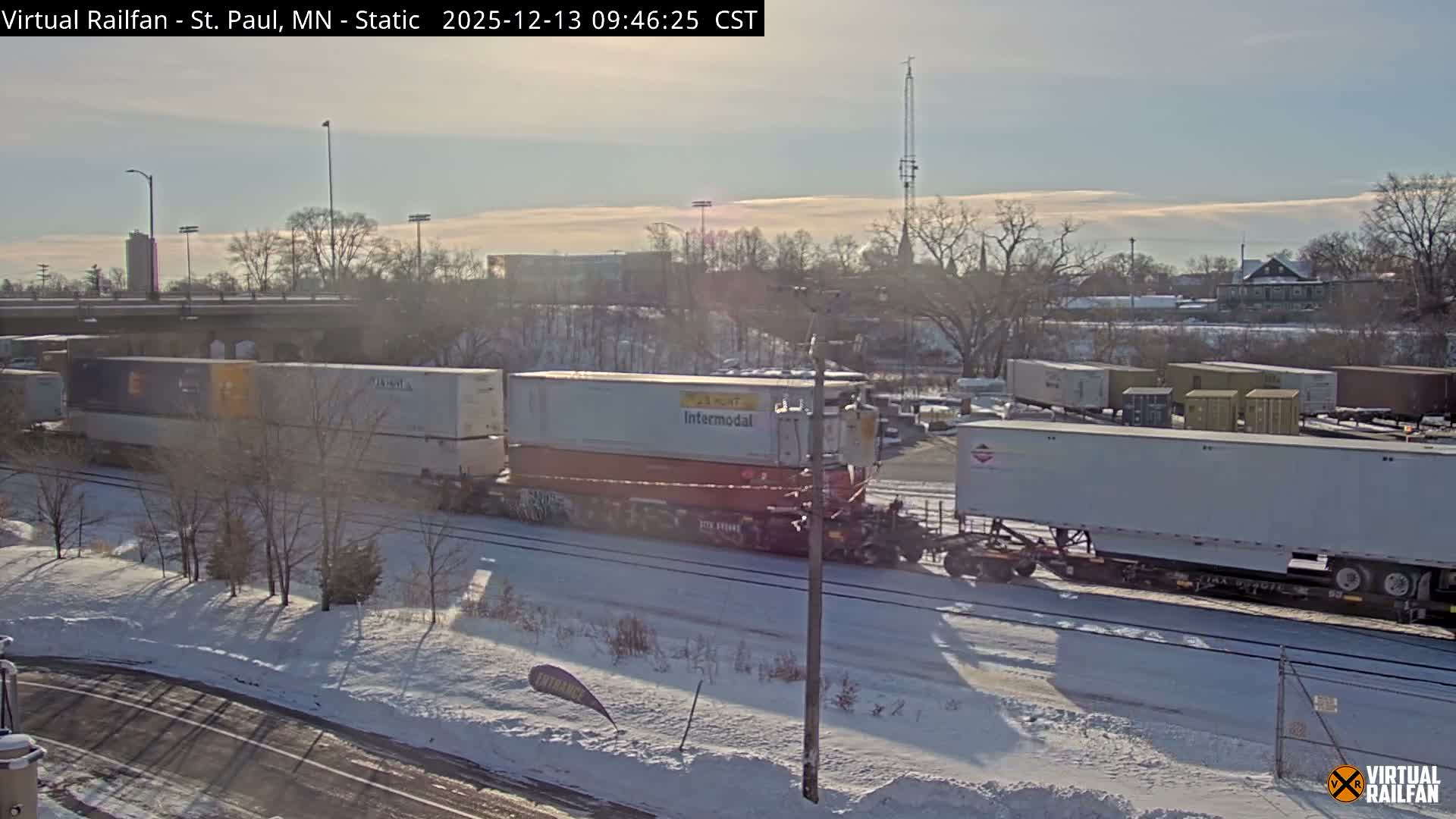 Saint Paul Railroad Crossing Live Cam - Saint Paul, Ramsey, Minnesota, USA