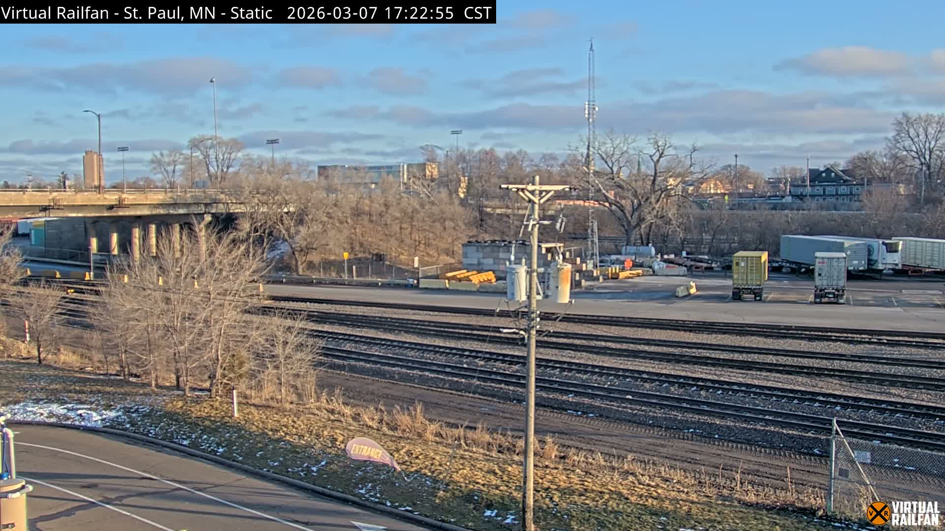 Saint Paul Railroad Crossing Live Cam - Saint Paul, Ramsey, Minnesota, USA