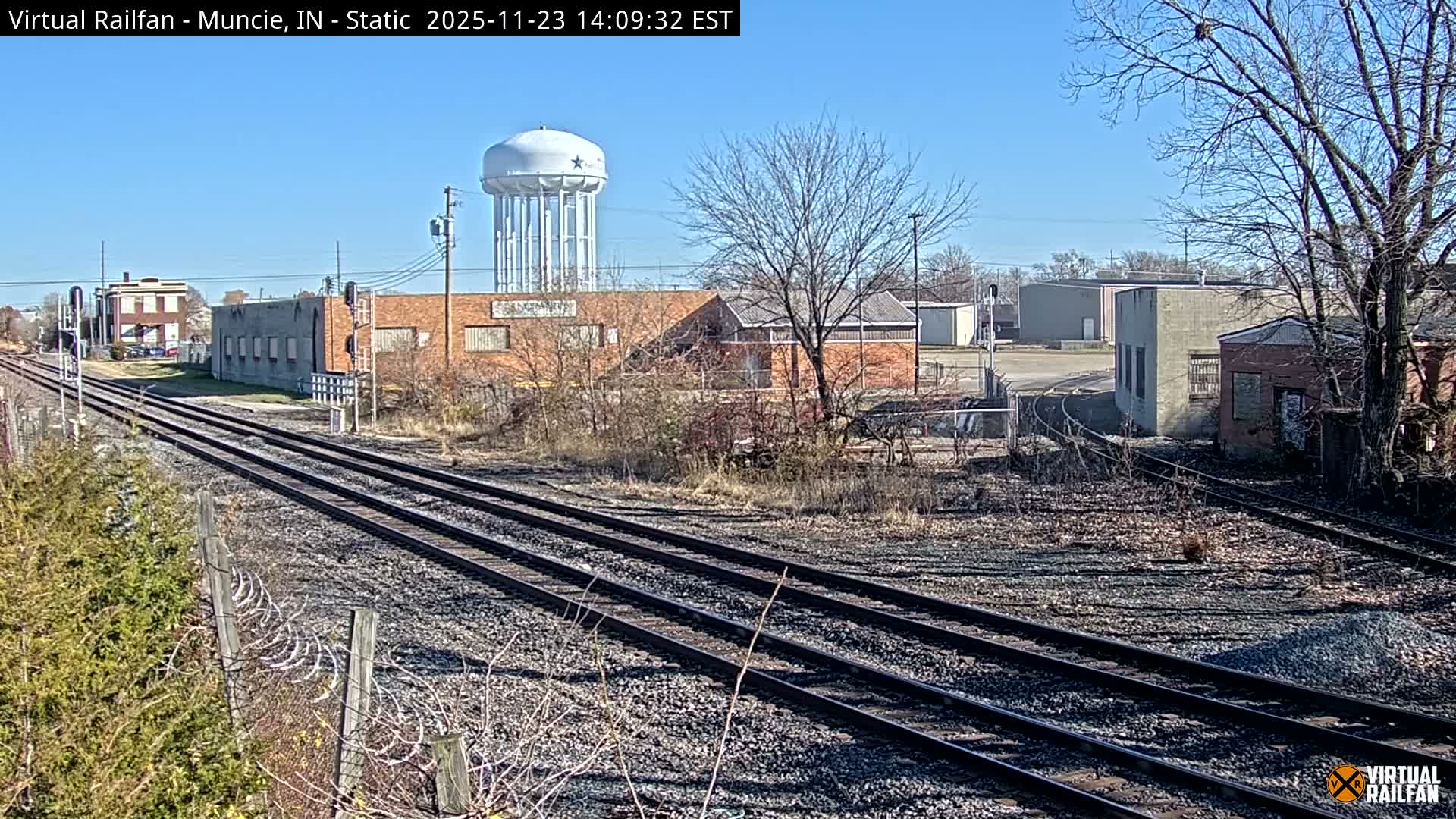 Muncie Railroad Crossing & Industry Area Live Cam - Muncie, Delaware, Indiana, USA