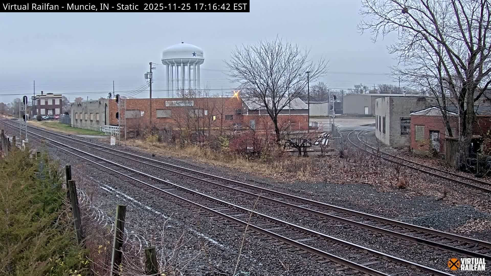 Muncie Railroad Crossing & Industry Area Live Cam - Muncie, Delaware, Indiana, USA