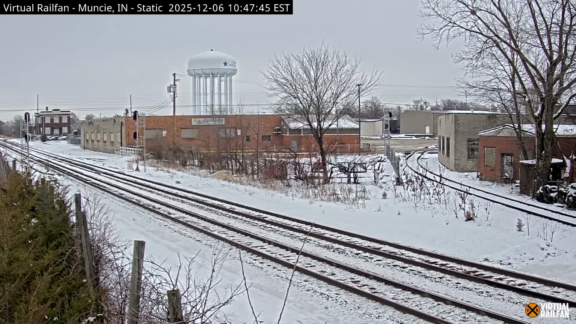 Muncie Railroad Crossing & Industry Area Live Cam - Muncie, Delaware, Indiana, USA