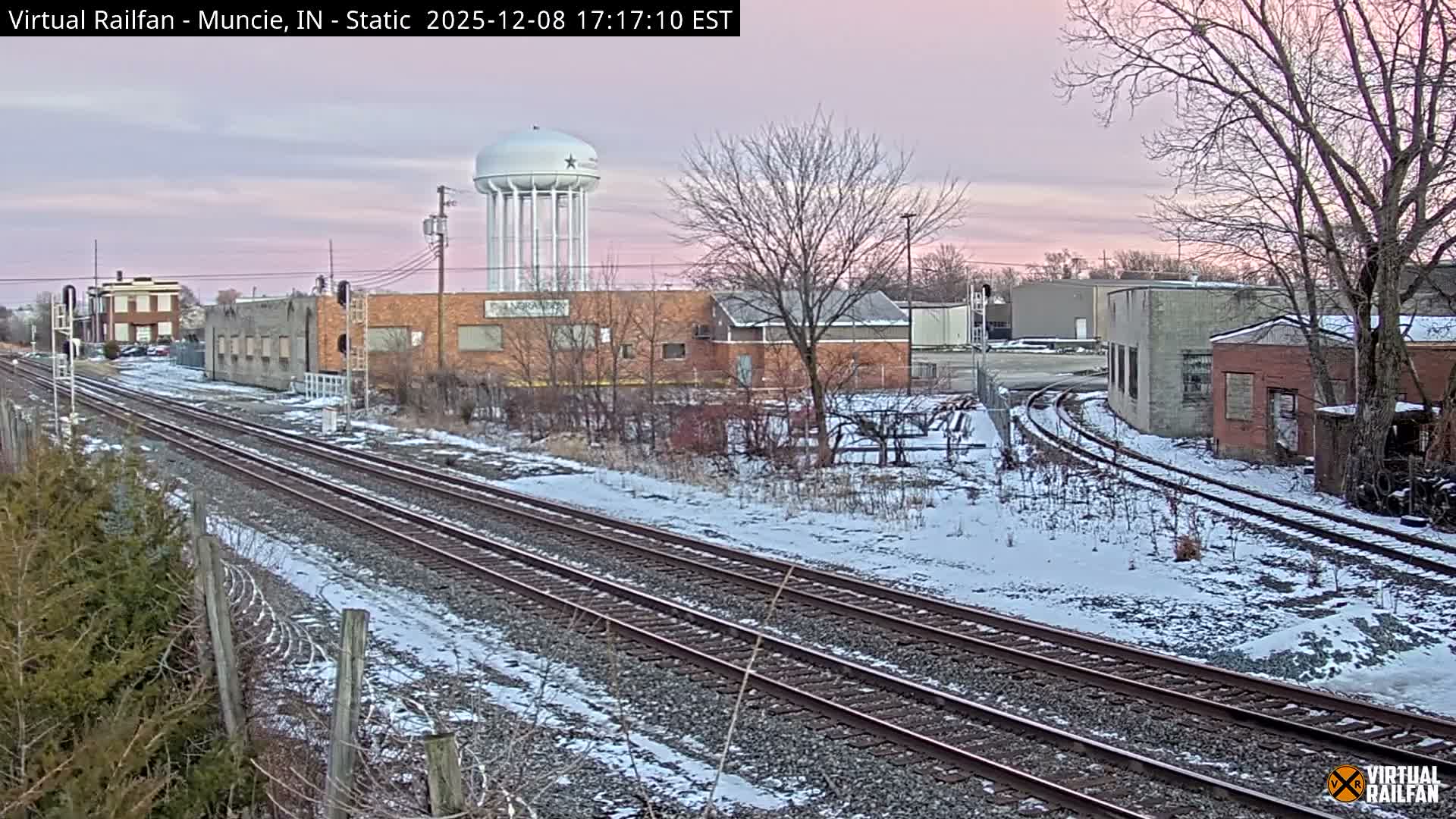 Muncie Railroad Crossing & Industry Area Live Cam - Muncie, Delaware, Indiana, USA