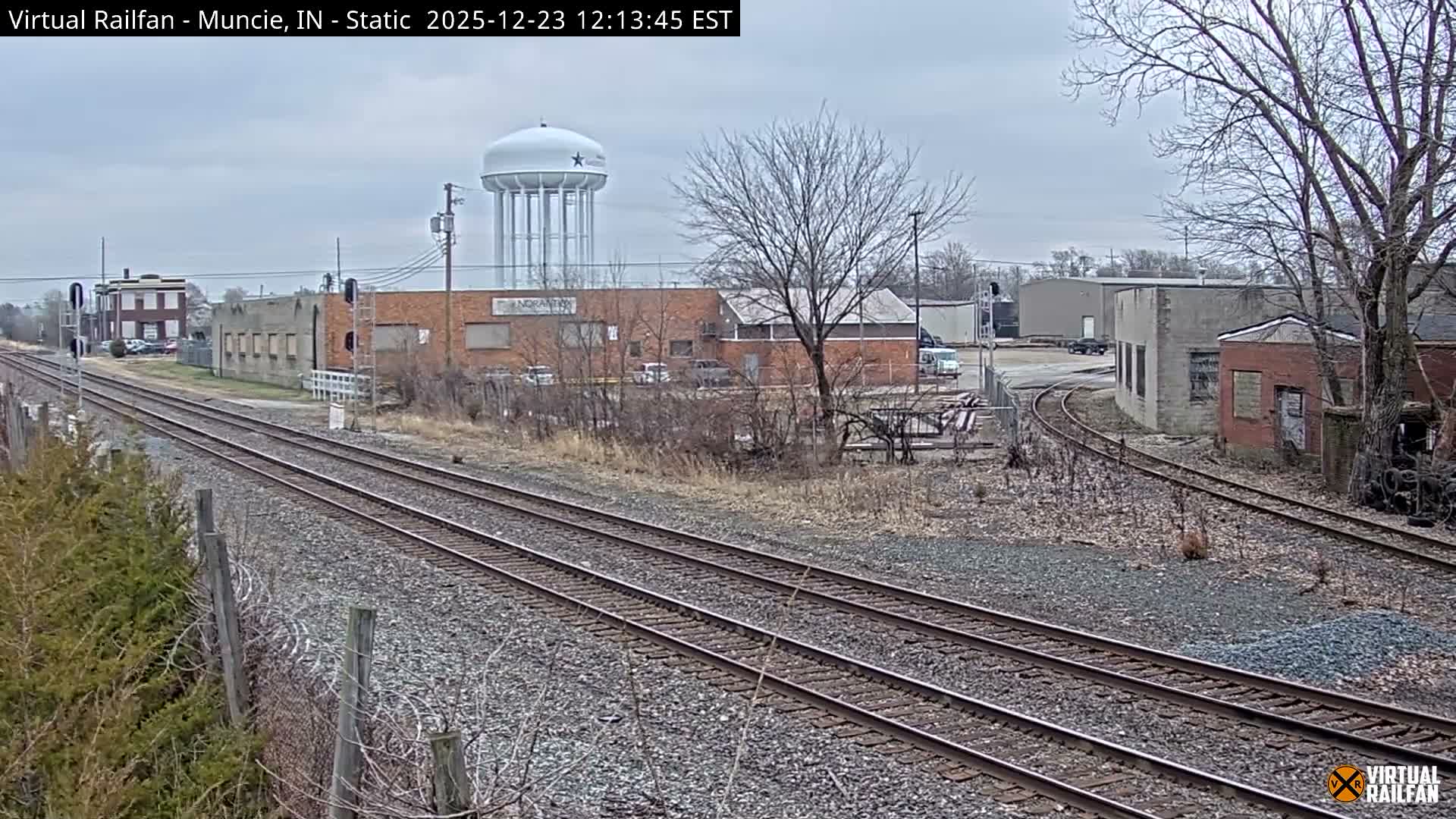 Muncie Railroad Crossing & Industry Area Live Cam - Muncie, Delaware, Indiana, USA