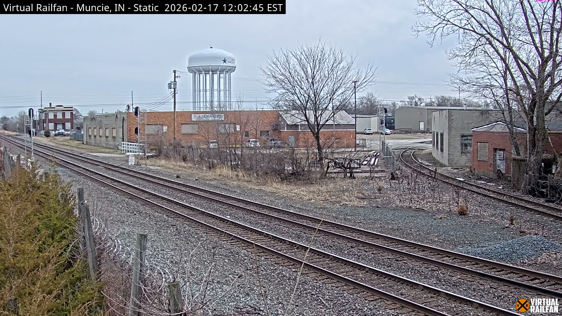 Muncie Railroad Crossing & Industry Area Live Cam - Muncie, Delaware, Indiana, USA