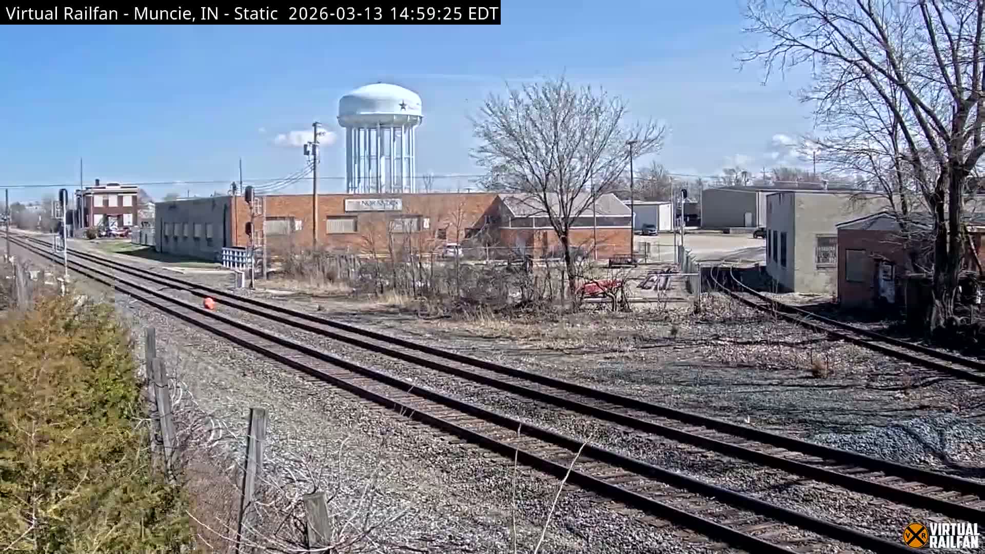 Muncie Railroad Crossing & Industry Area Live Cam - Muncie, Delaware, Indiana, USA