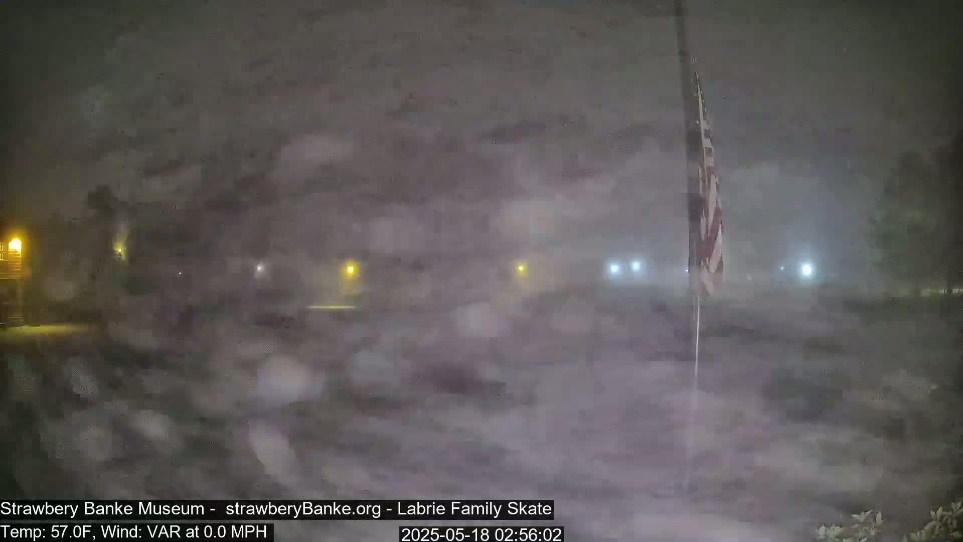 Fire Pit Porsmouth Ice Skating Live Cam -  New Hampshire, USA
